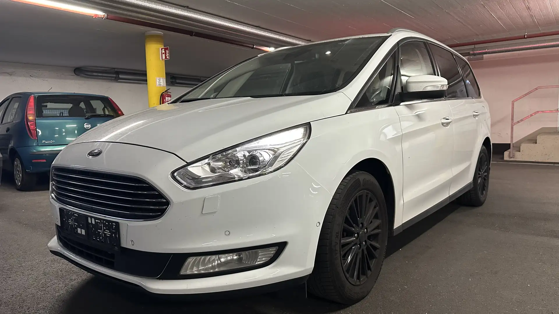 Ford Galaxy 2.0 TDCi Titanium - 1