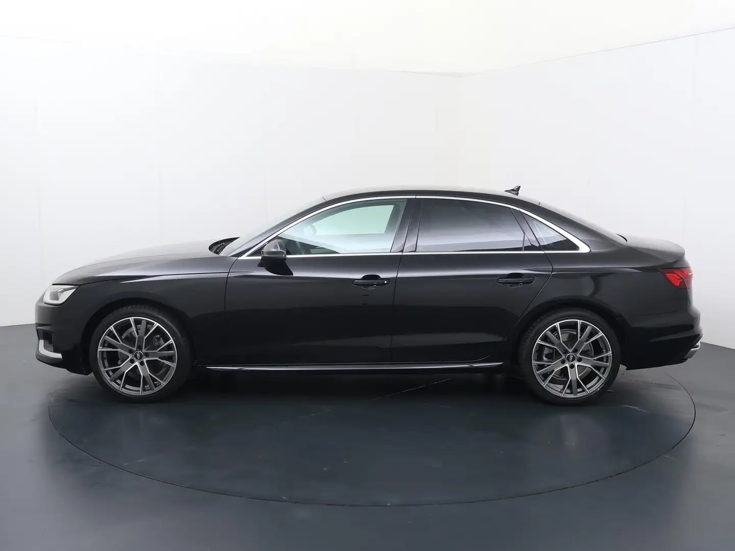 Audi A4 Limousine 35 TFSI Advanced Edition | 150 PK | Auto Noir - 2