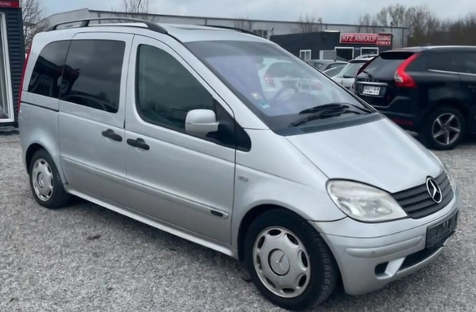 Mercedes-Benz Vaneo Vaneo 1.9 Gris - 2