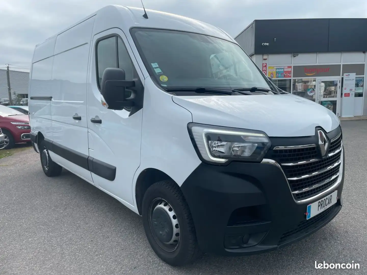 Renault Master F3500 L2H2 2.3 dCi 135ch Grand Confort Euro6 Blanc - 2