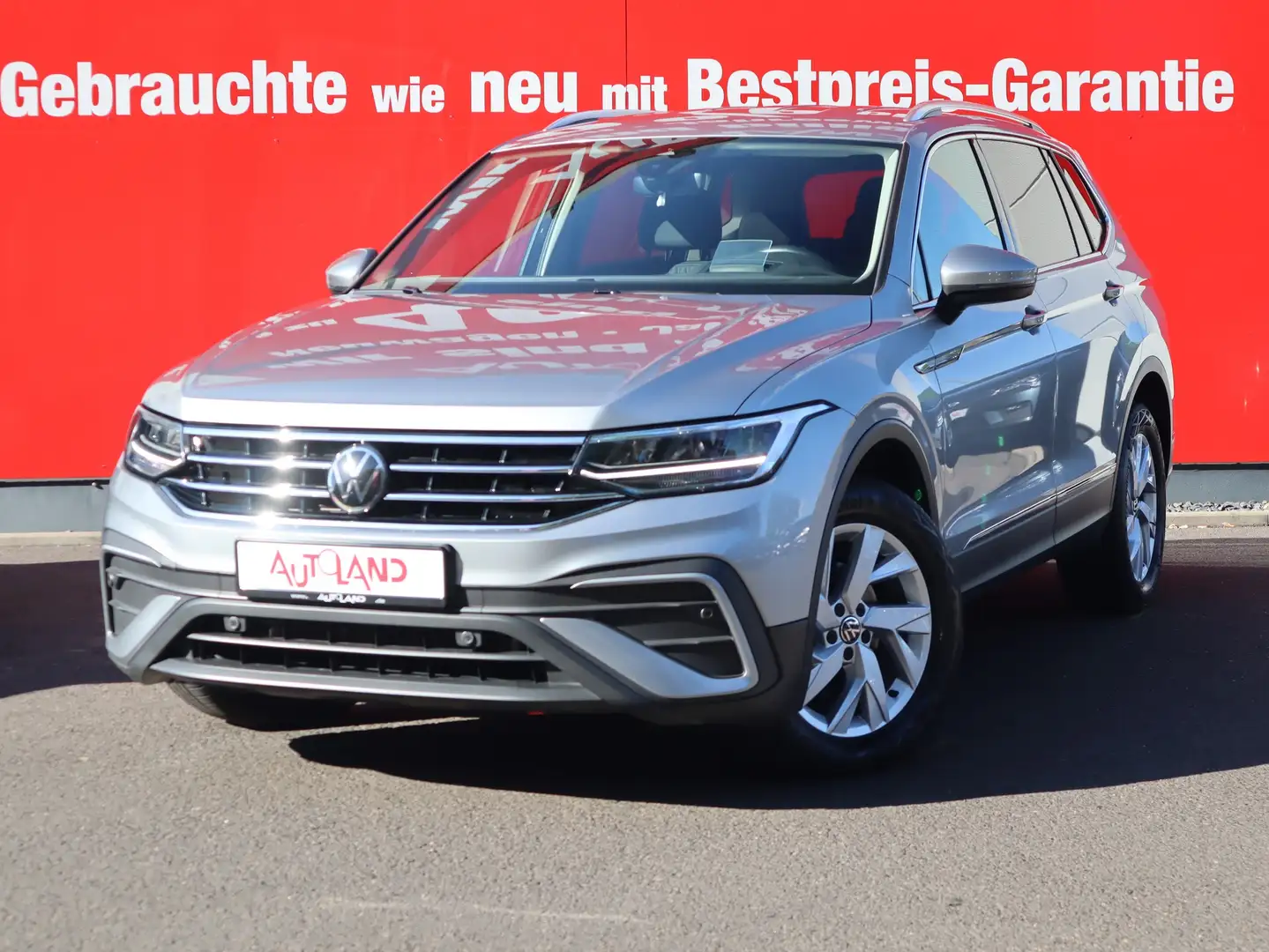 Volkswagen Tiguan Allspace 1.5 TSI DSG Life VC ACC LED Navi Silber - 2