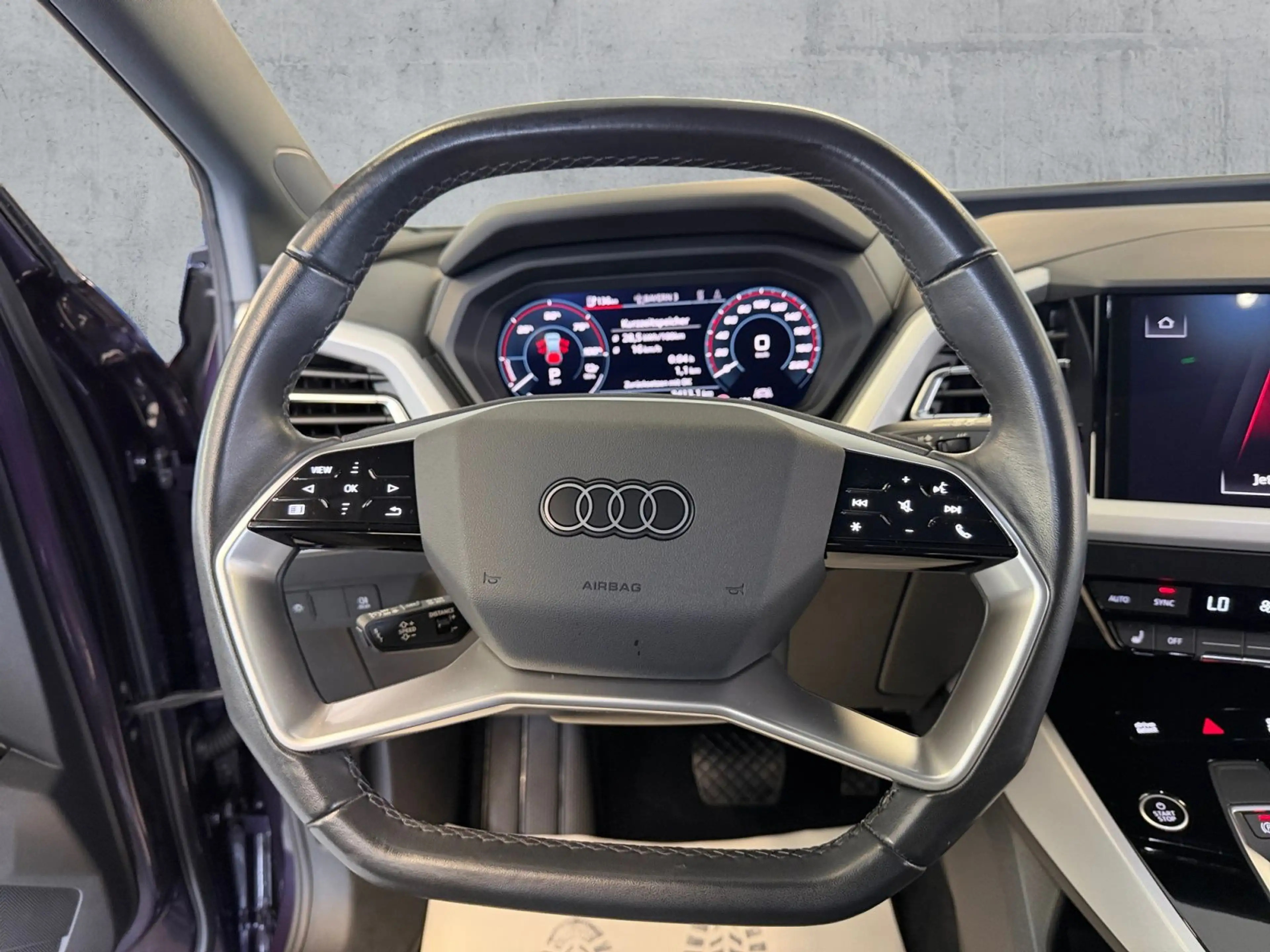 Audi Q4 e-tron 35 ADVANCED LED+NAVI+PDC+SHZ+19"LM — photo 10