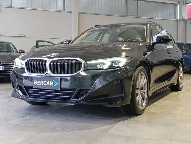 BMW 318 318d 48V Touring*RESTYLING*SEDILI SPORTIVI*HEAD-U