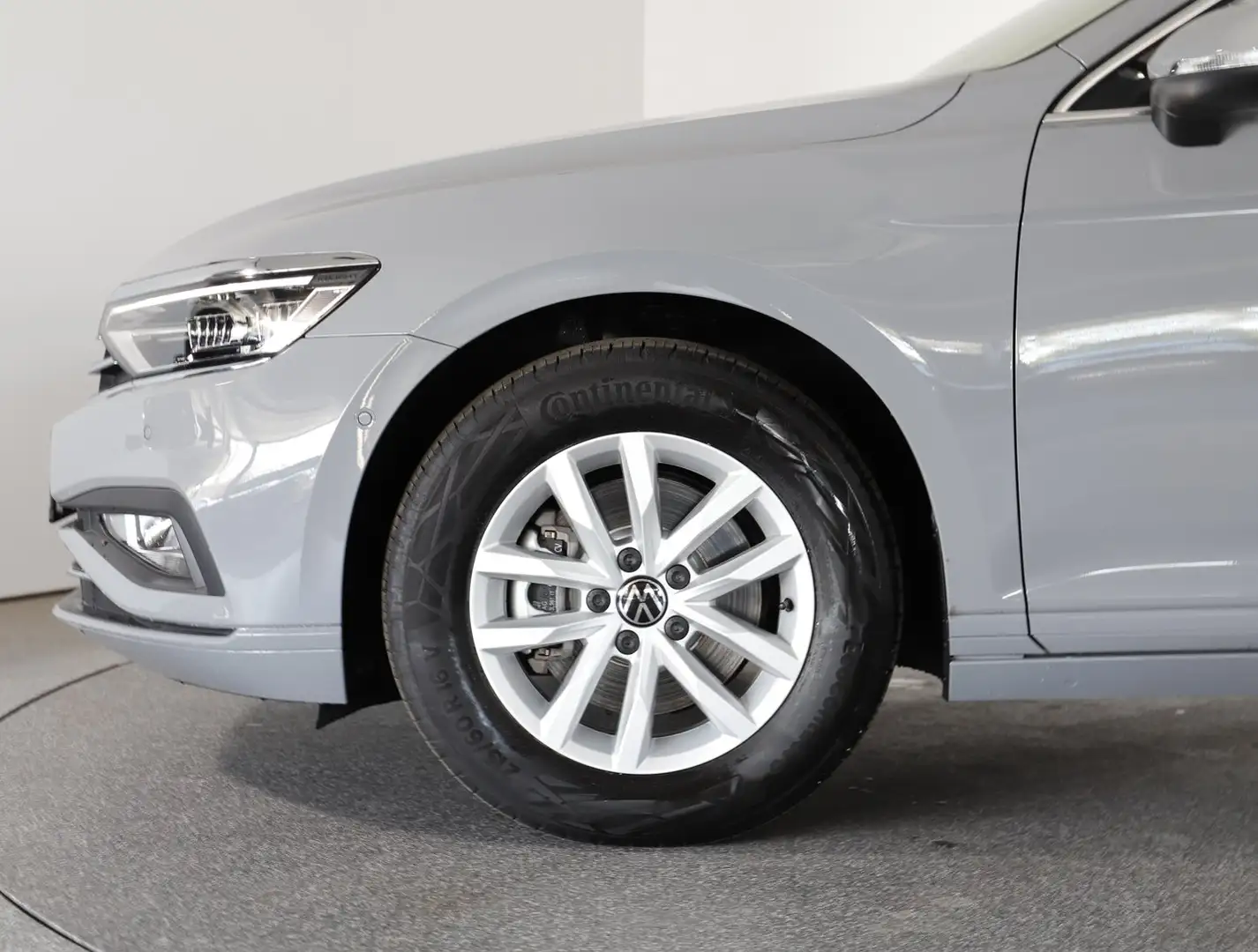 Volkswagen Passat Variant Business TDI Gris - 2