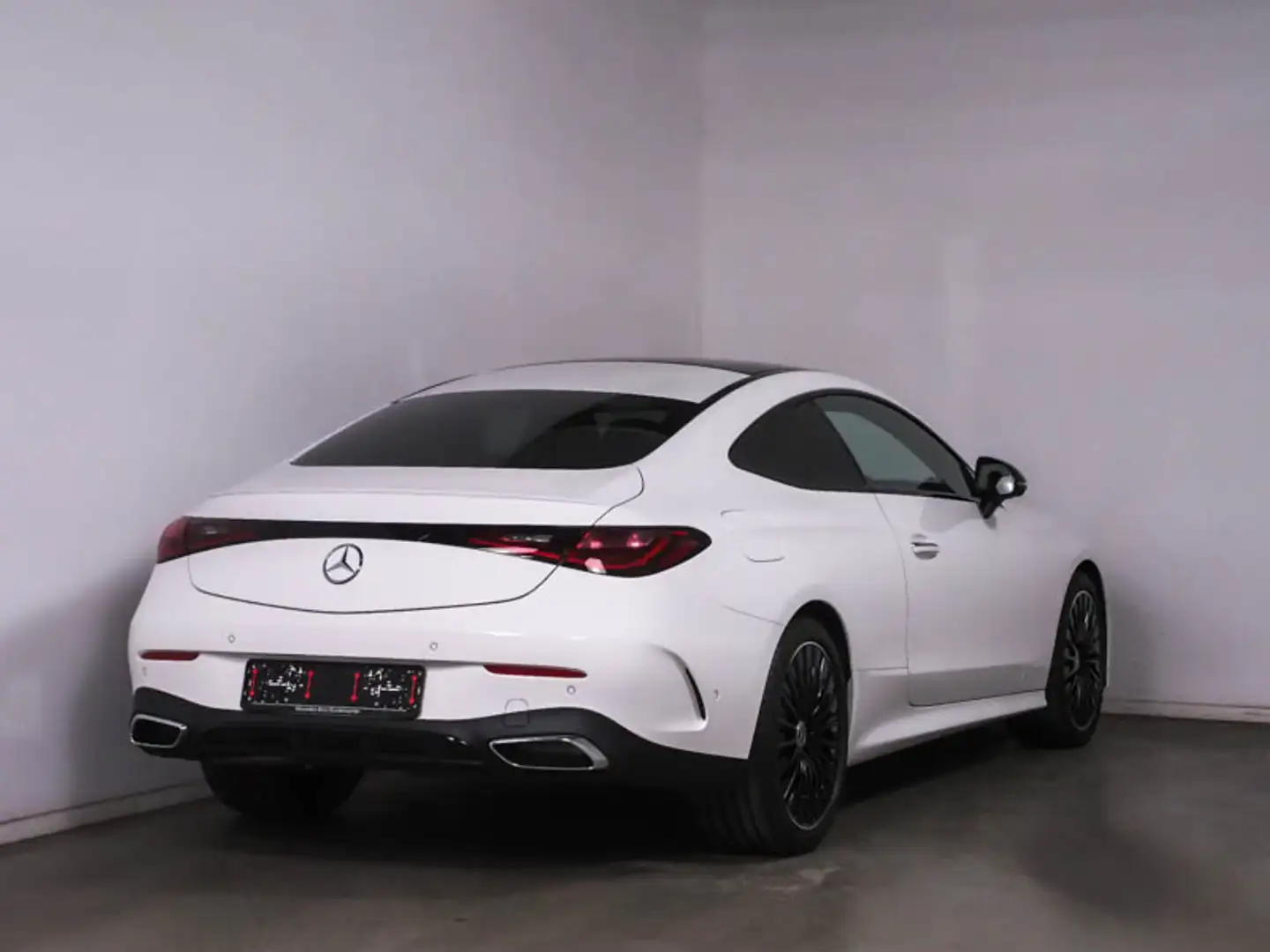 Mercedes-Benz CLE 200 AMG Line Premium PANORAMA NIGHT DISTRO Weiß - 2