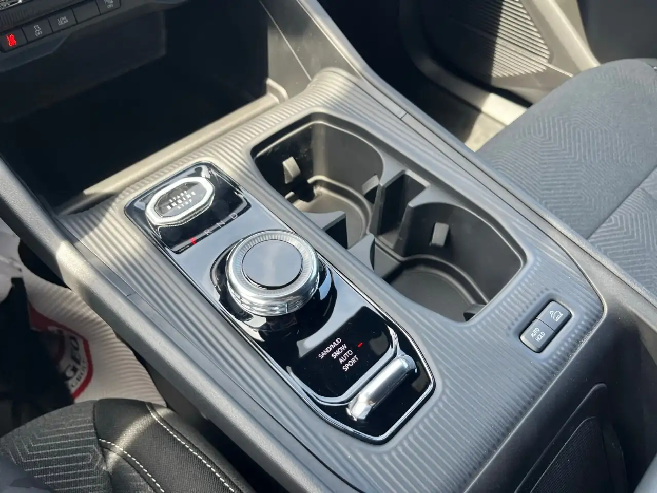 Jeep Cherokee снимка Jeep Cherokee
