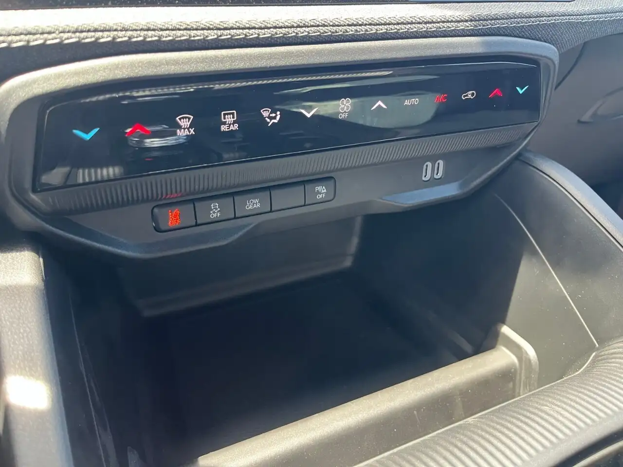 Jeep Cherokee снимка Jeep Cherokee