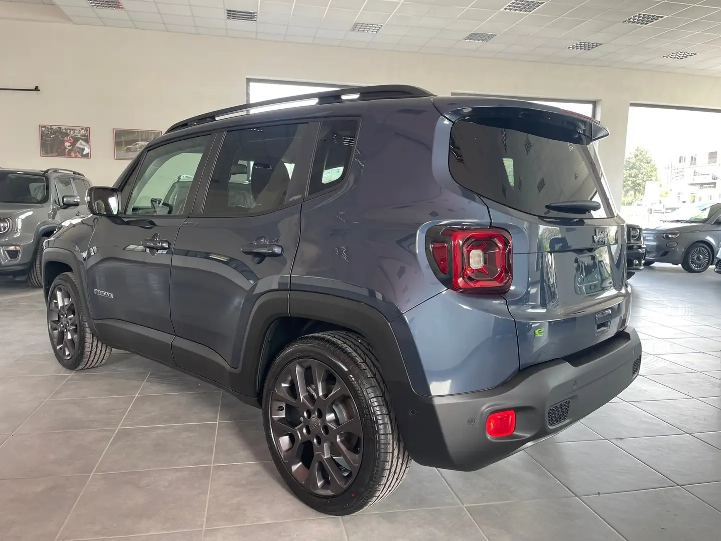 Jeep Renegade 1.5 turbo t4 MHEV 130cv DTC "S-Edition"  Pelle LED Blauw - 2