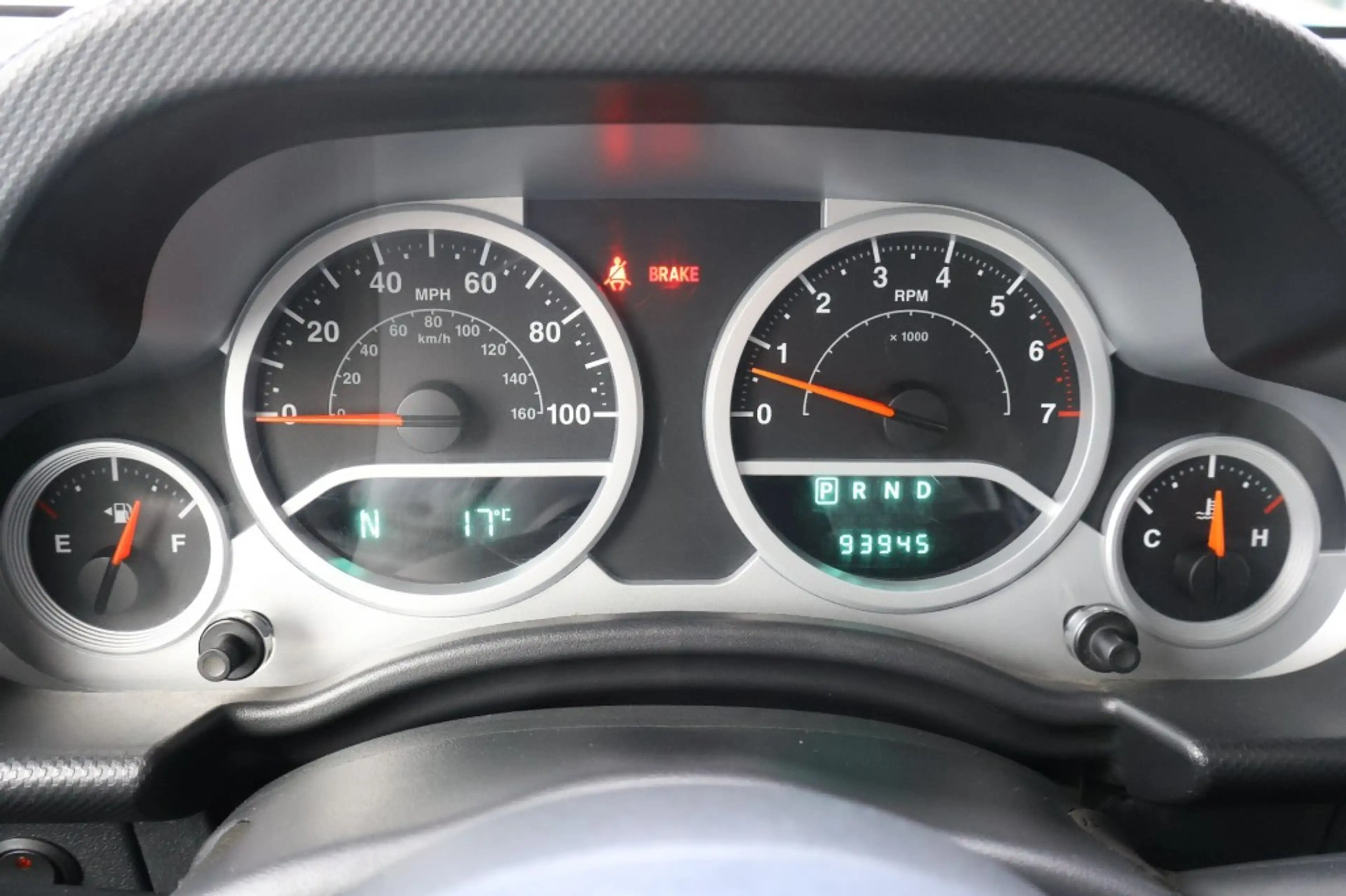 Jeep Wrangler 3.8i V6 4x4 Aut. Graffity by Tyrone edition — photo 10