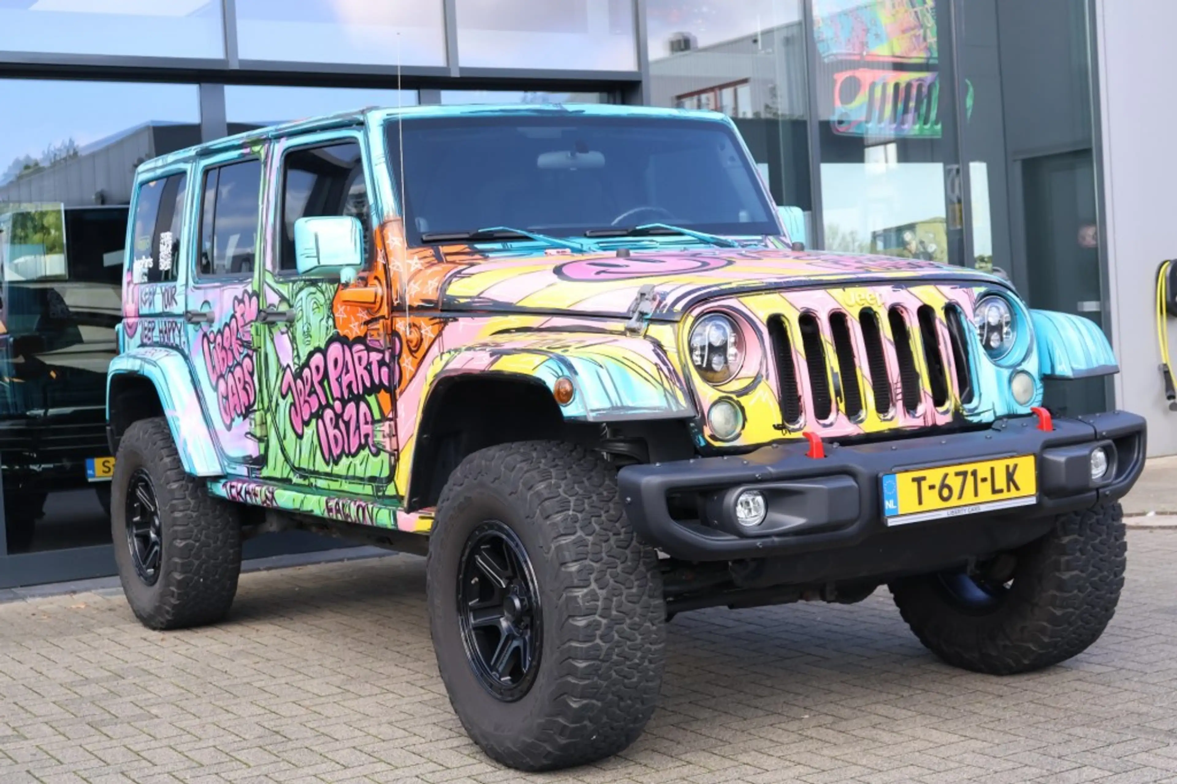 Jeep Wrangler 3.8i V6 4x4 Aut. Graffity by Tyrone edition — photo 13