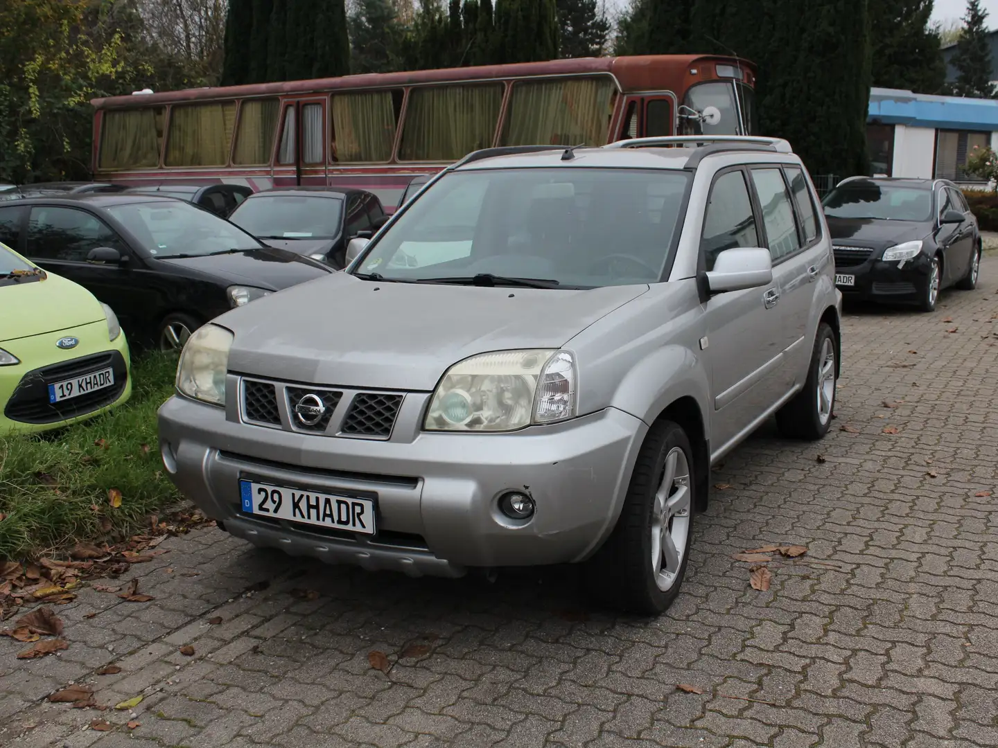 Nissan X-Trail 2.2 dCi 4x4 Comfort Gris - 2