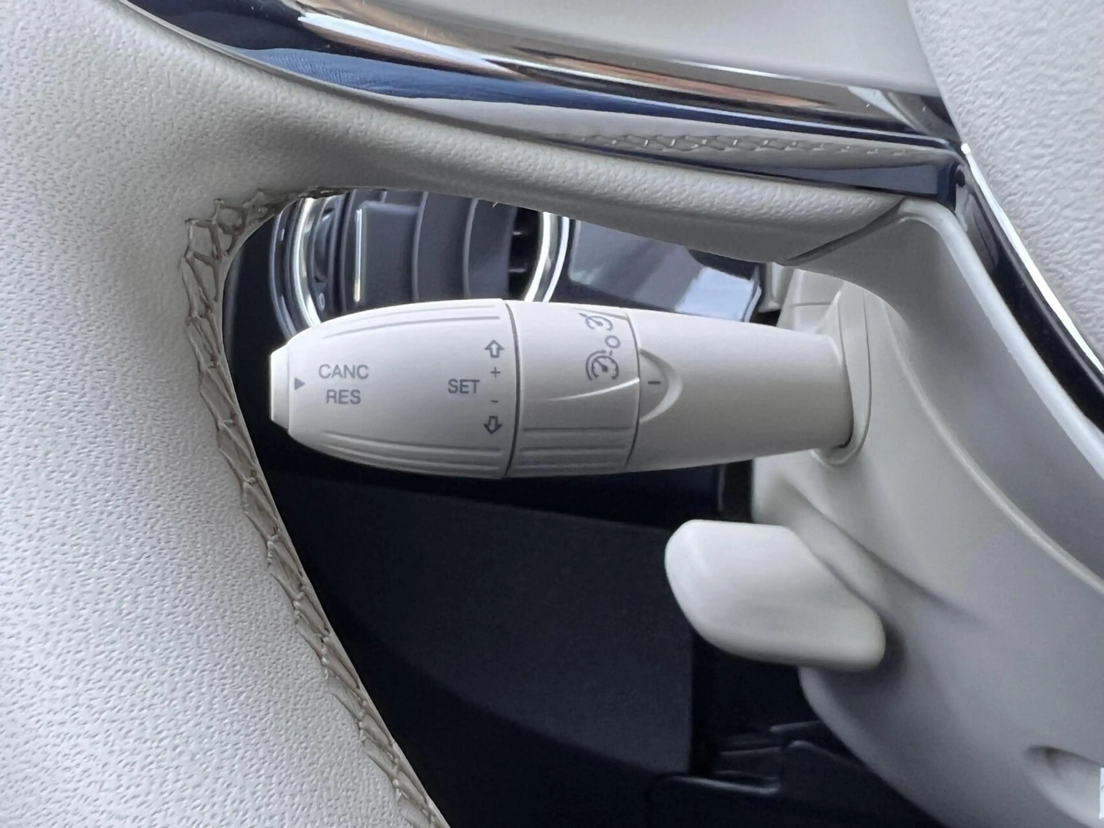 Fiat 500 1.0 Hybrid Lounge Airco Clima Cruise 1eEig NLauto — photo 40
