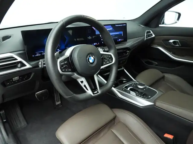 BMW 3 Series view 7