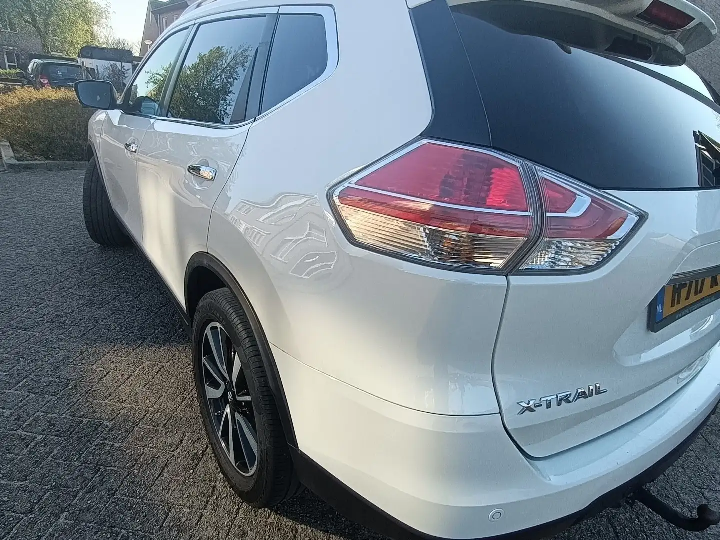 Nissan X-Trail 1.6 dCi Tekna automaat parelmoer Wit - 2