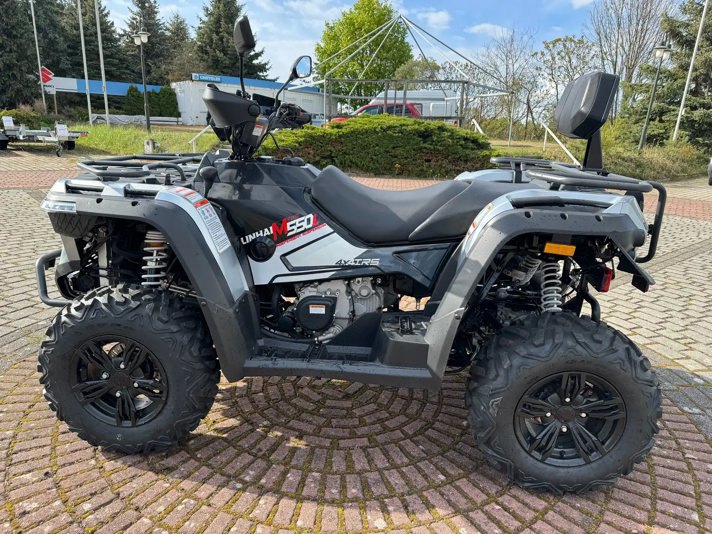 Linhai 600 ML550 ATV 4x4 EFI, Saisonabverkauf Silber - 1