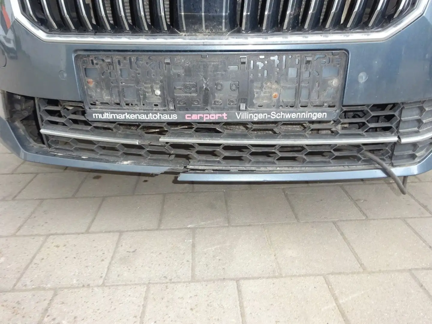 Skoda Superb Lim. L&K/Automatik/Euro 6 Gris - 2