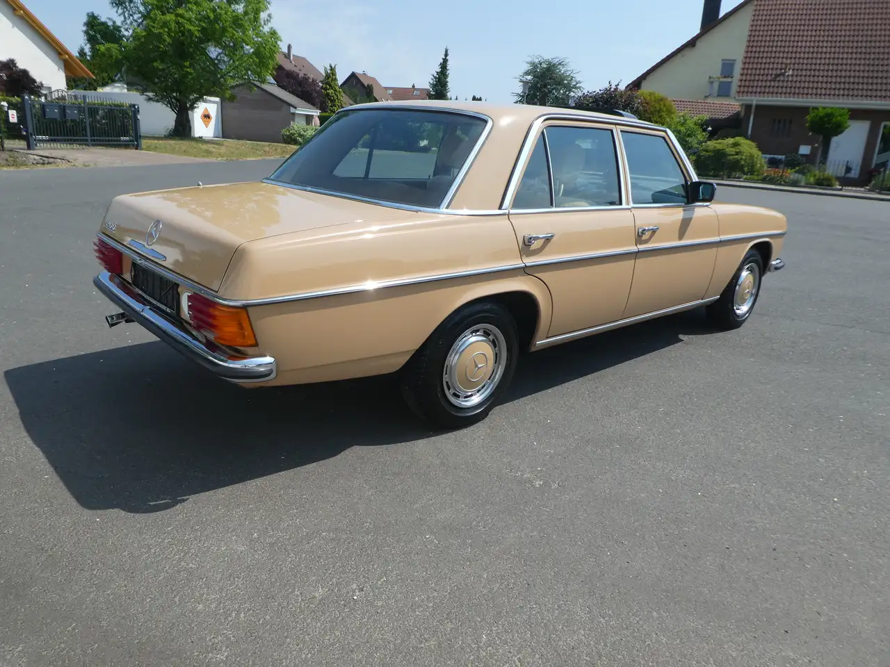 Mercedes-Benz 200/8 W115 Einmaliger Zustand AUTOMATIK, foto 3