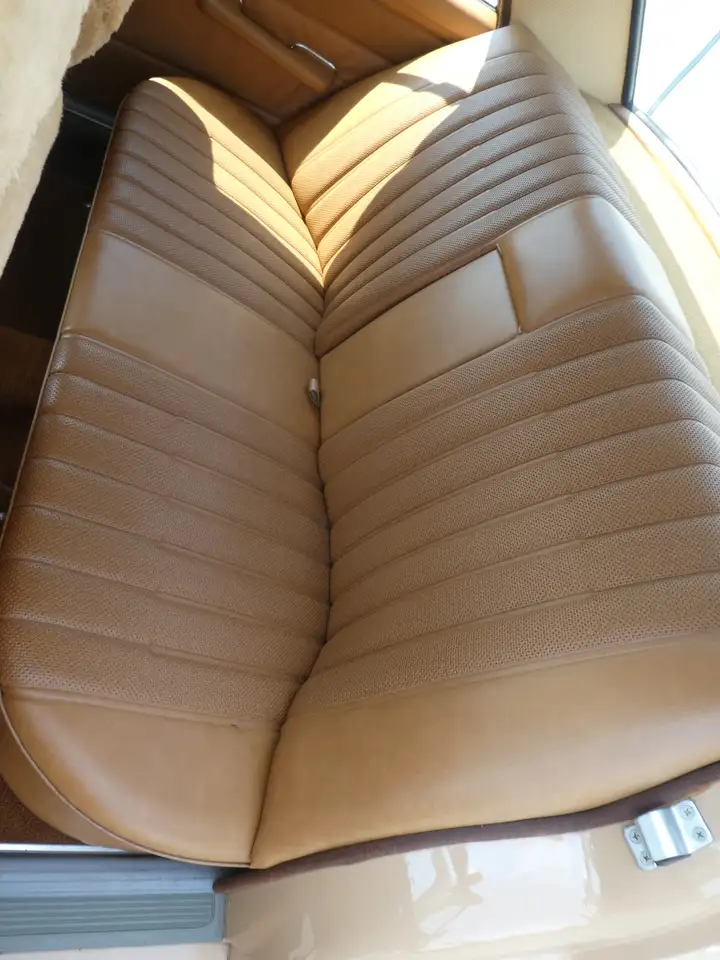 Mercedes-Benz 200/8 W115 Einmaliger Zustand AUTOMATIK, foto 9
