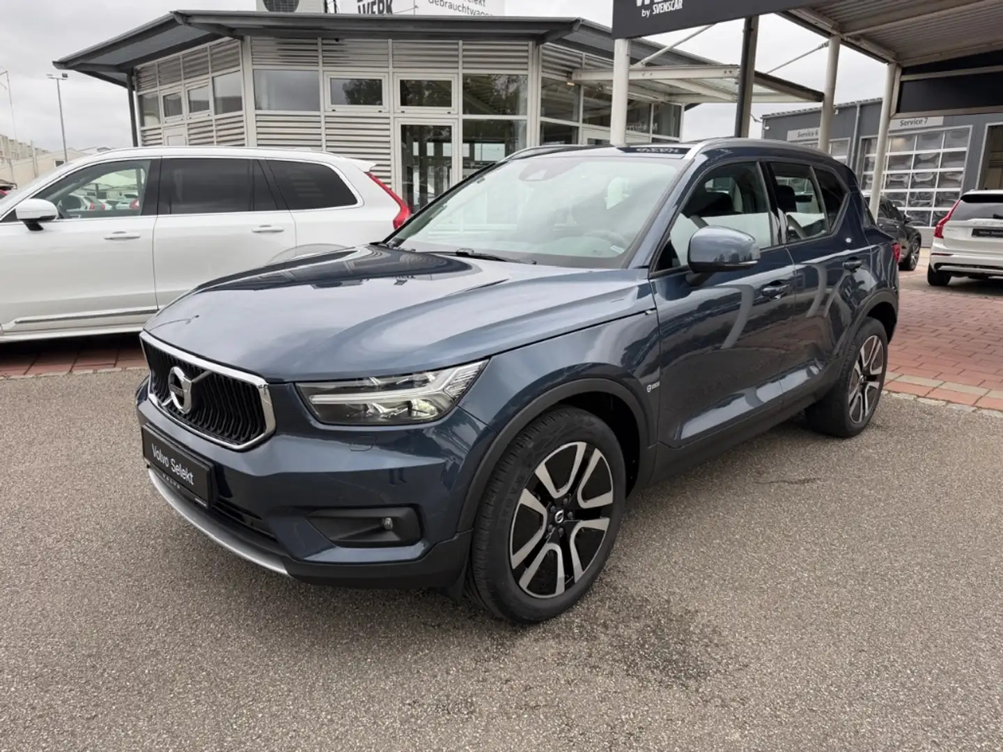 Volvo XC40 Momentum Pro T3 EU6d AHK Navi Digitales Cockpit So Blu/Azzurro - 2