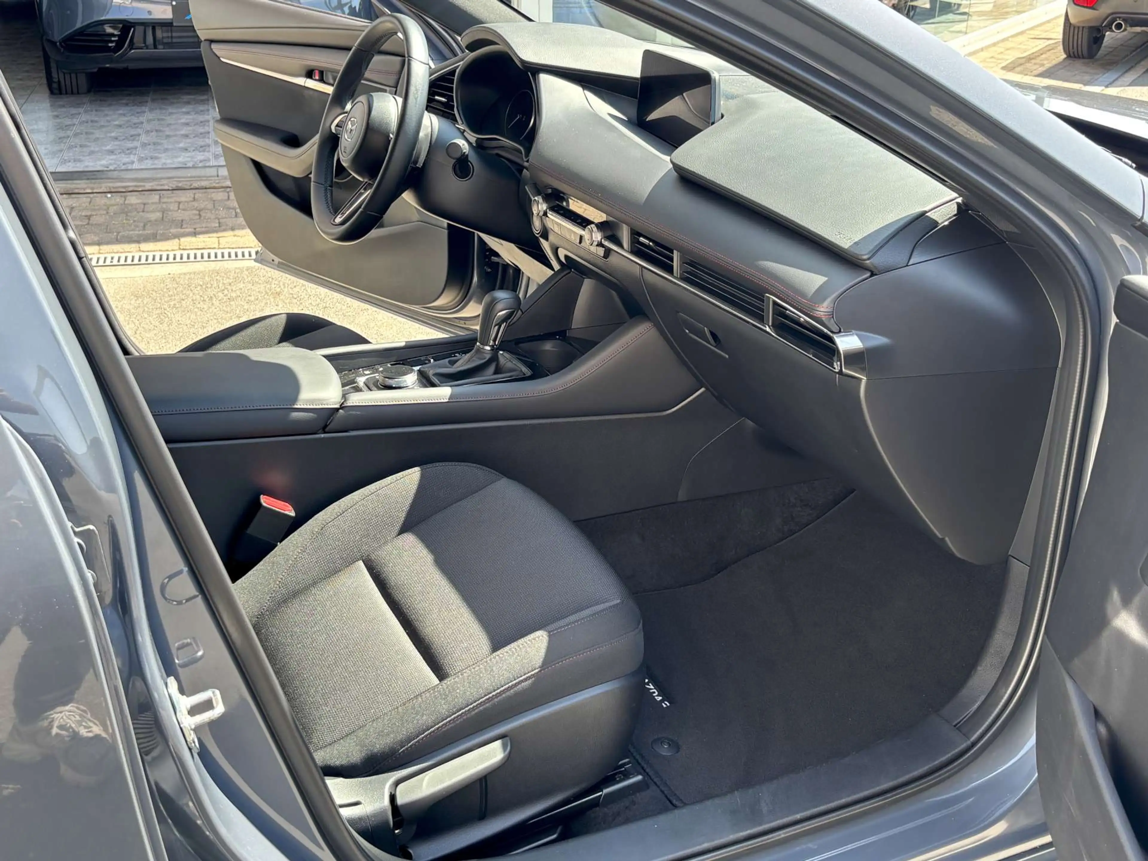 Mazda 3 3 2.0 M-HYBRID HOMURA (150pk) / 33000km / 12m wb — photo 7