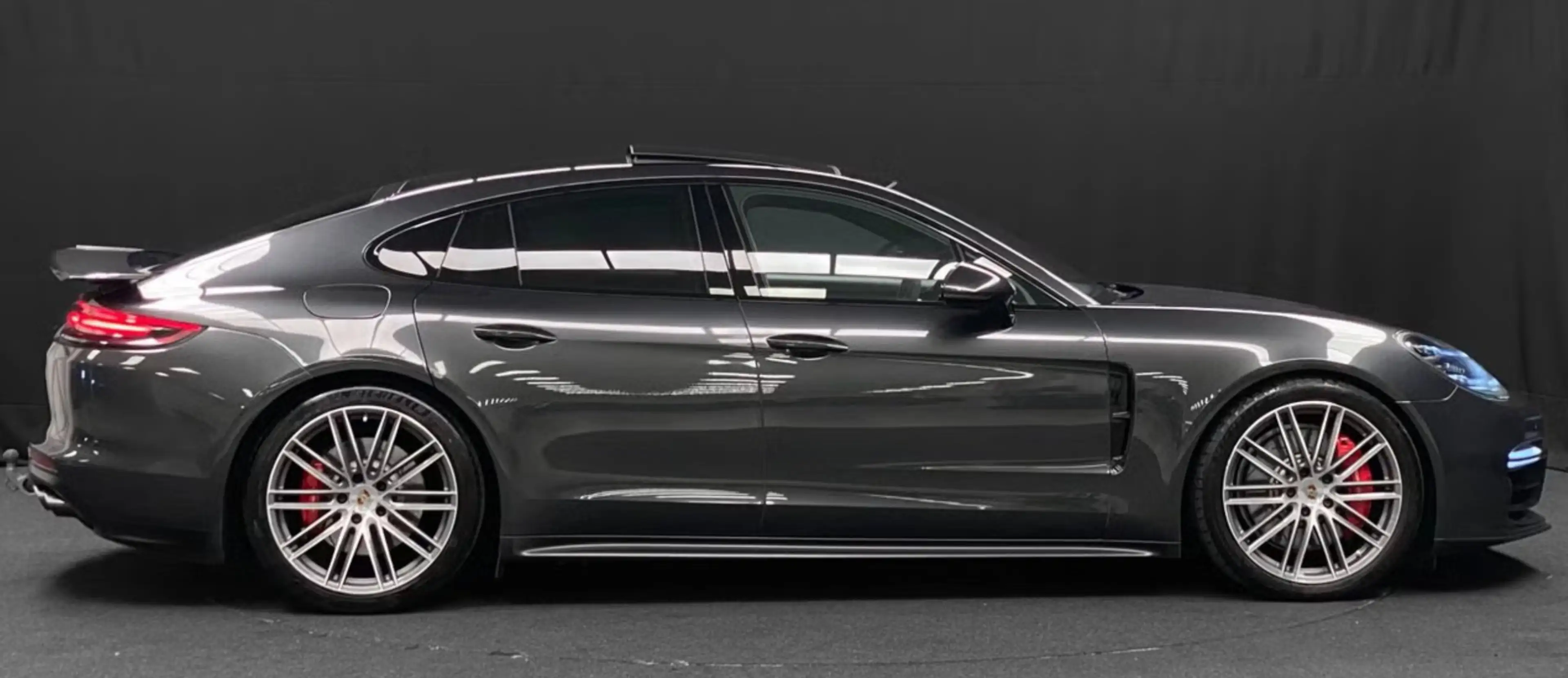 Porsche Panamera GTS *AHK/PANO/HUD* — photo 3