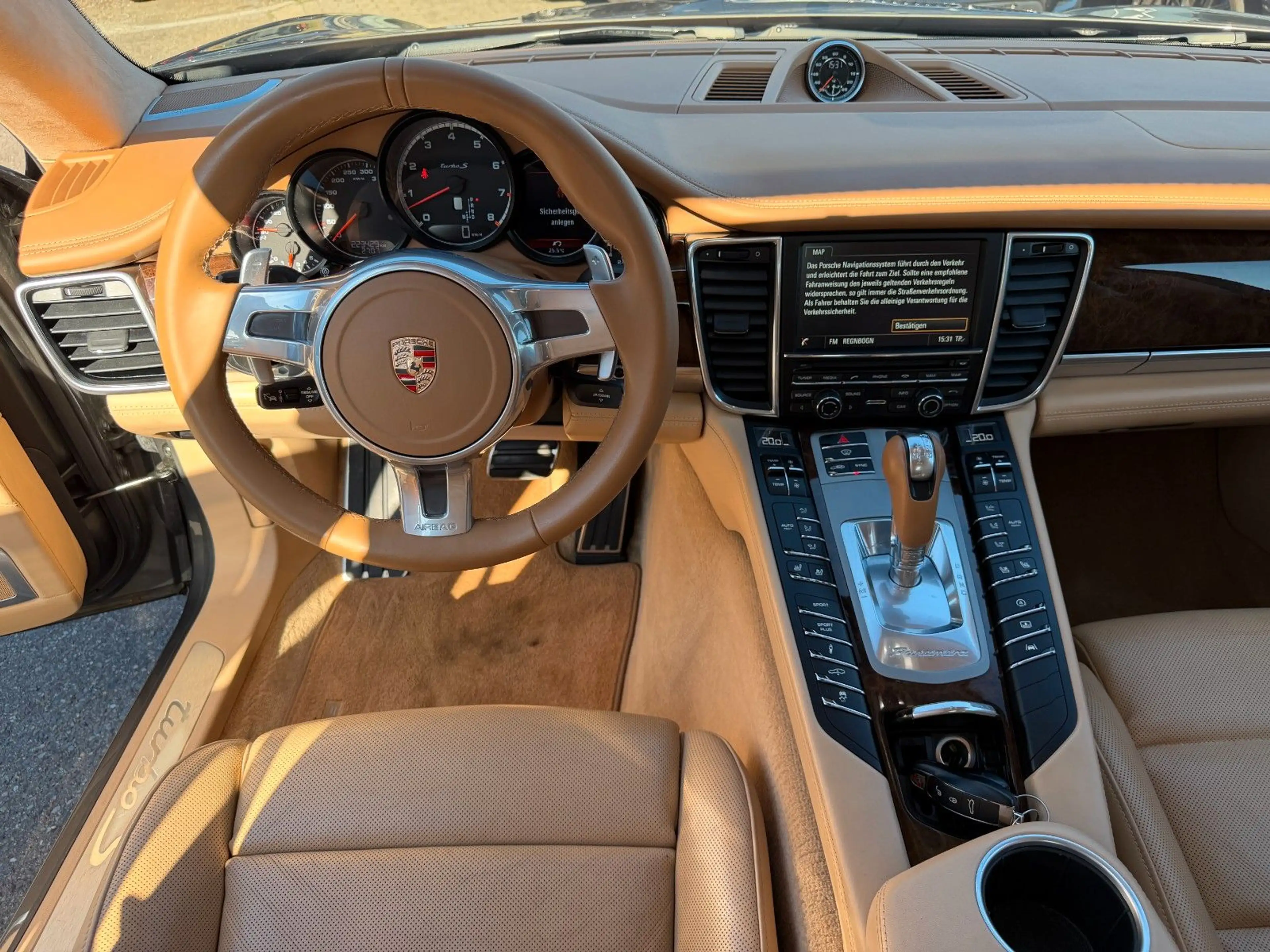 Porsche Panamera Turbo S Executive*360*Bose*Soft-Close* — photo 13