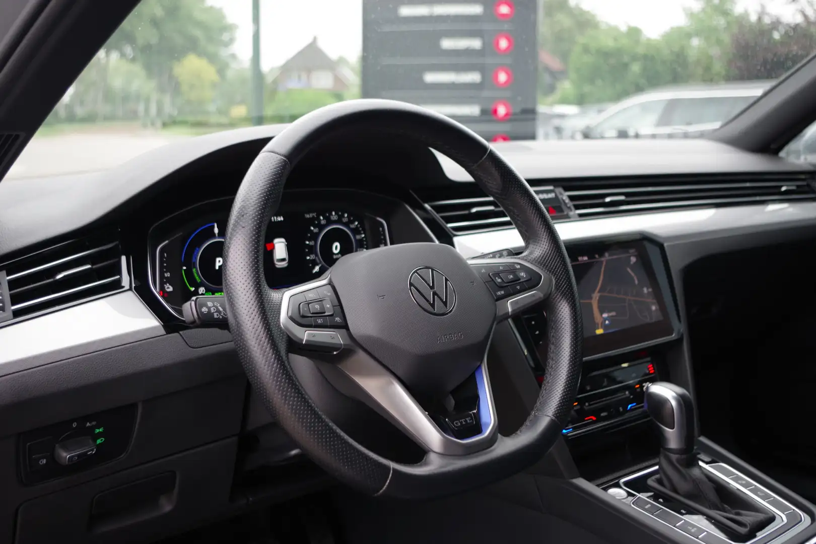 Volkswagen Passat Variant 1.4 TSI PHEV GTE 218 PK BNS, Panoramadak, Adap. LE Grey - 2