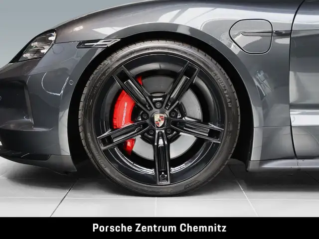 Porsche Taycan view 6