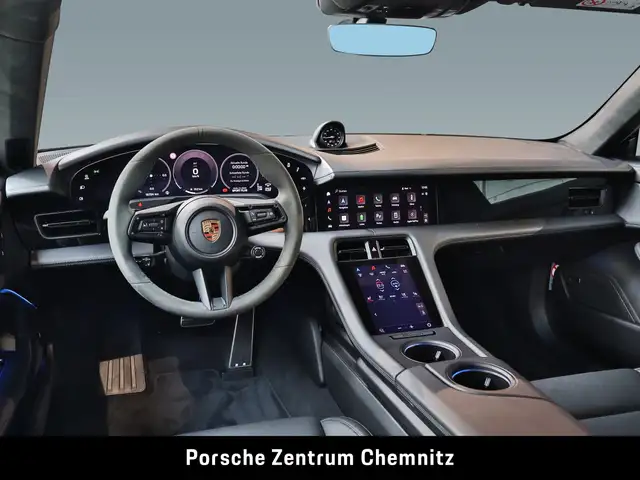 Porsche Taycan view 7