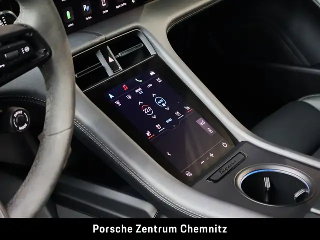 Porsche Taycan view 14