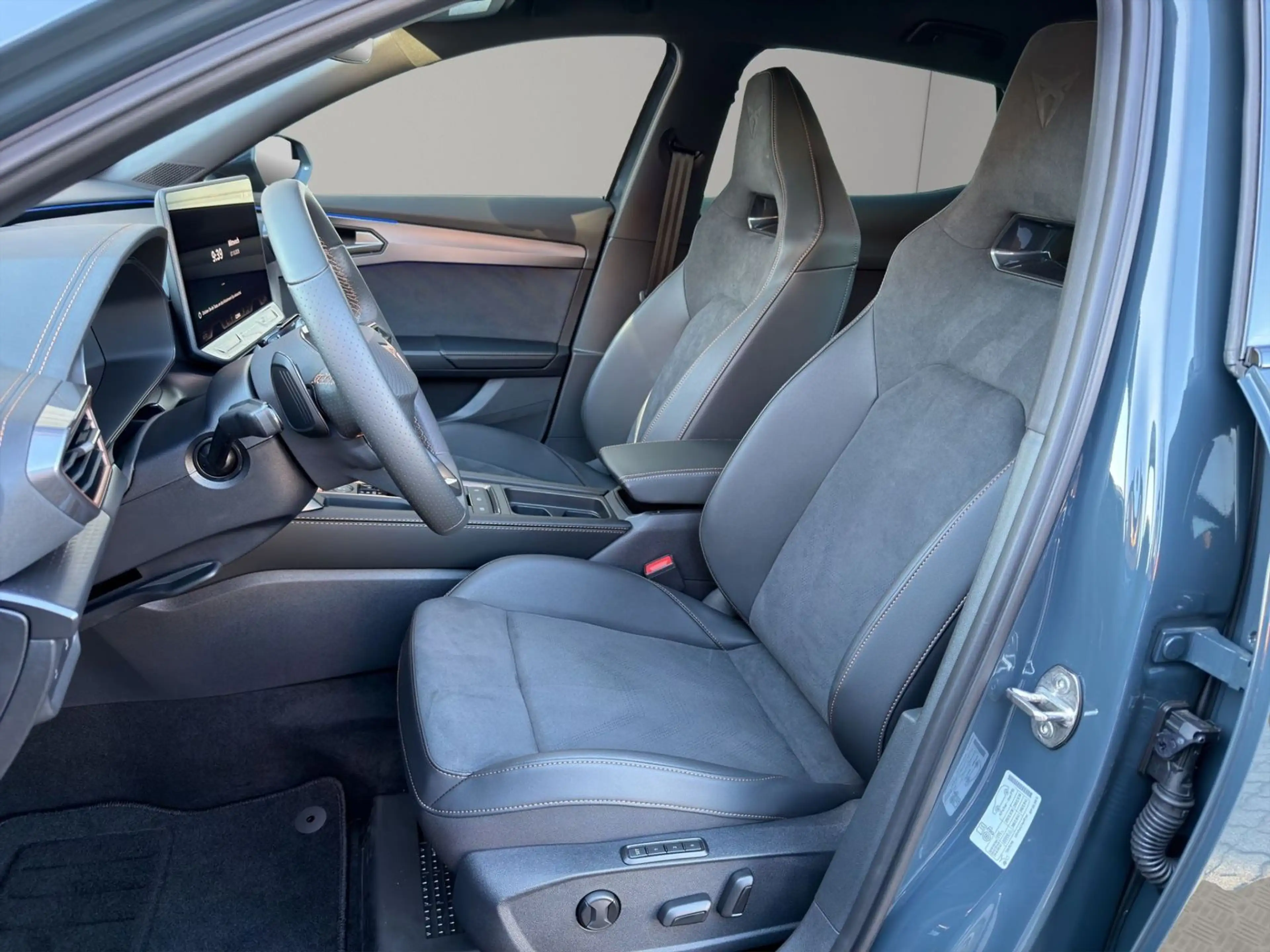 CUPRA Formentor 1.5 eTSI +ACC+AHK+APP+Kamera — photo 7