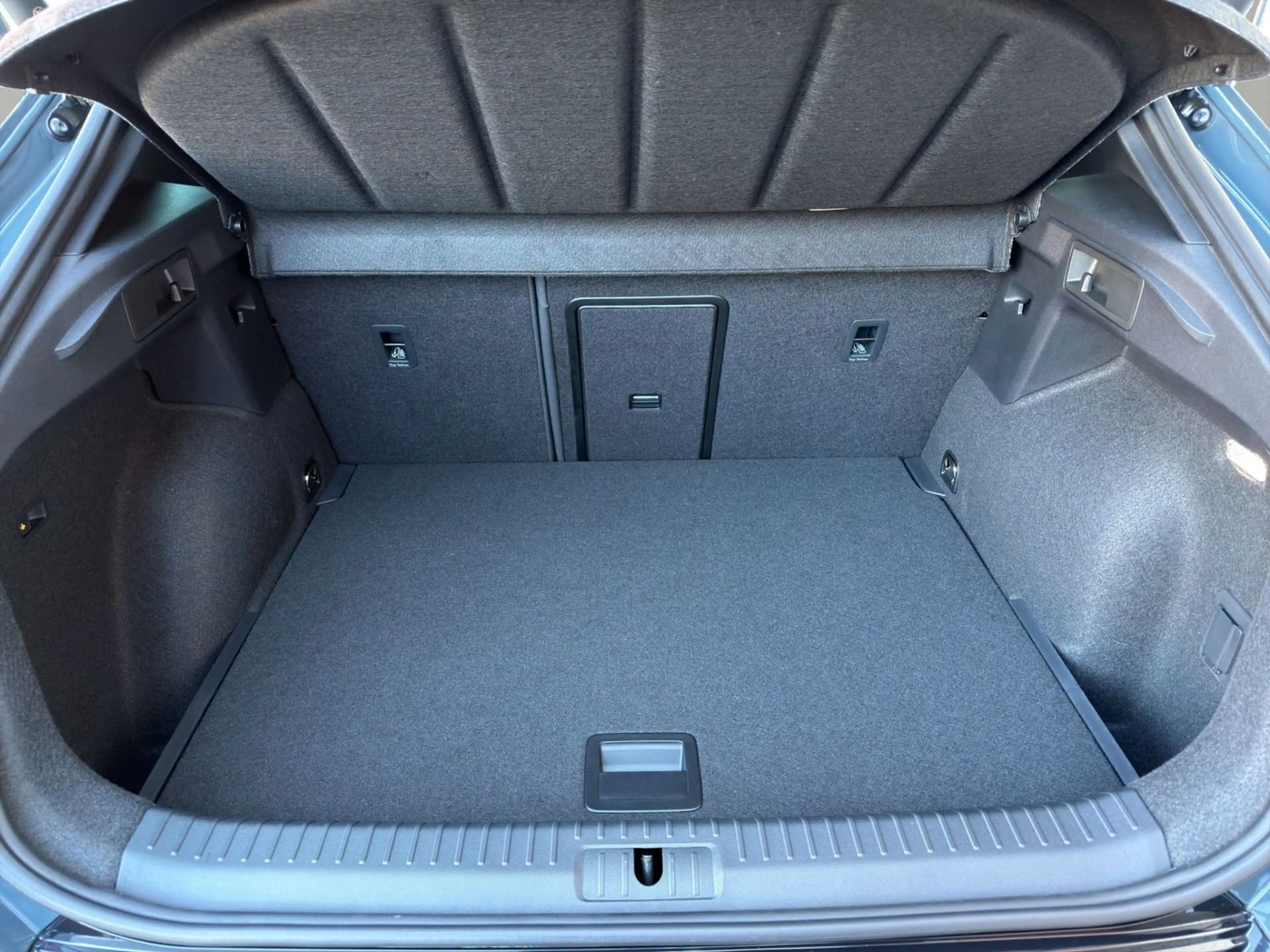 CUPRA Formentor 1.5 eTSI +ACC+AHK+APP+Kamera — photo 10