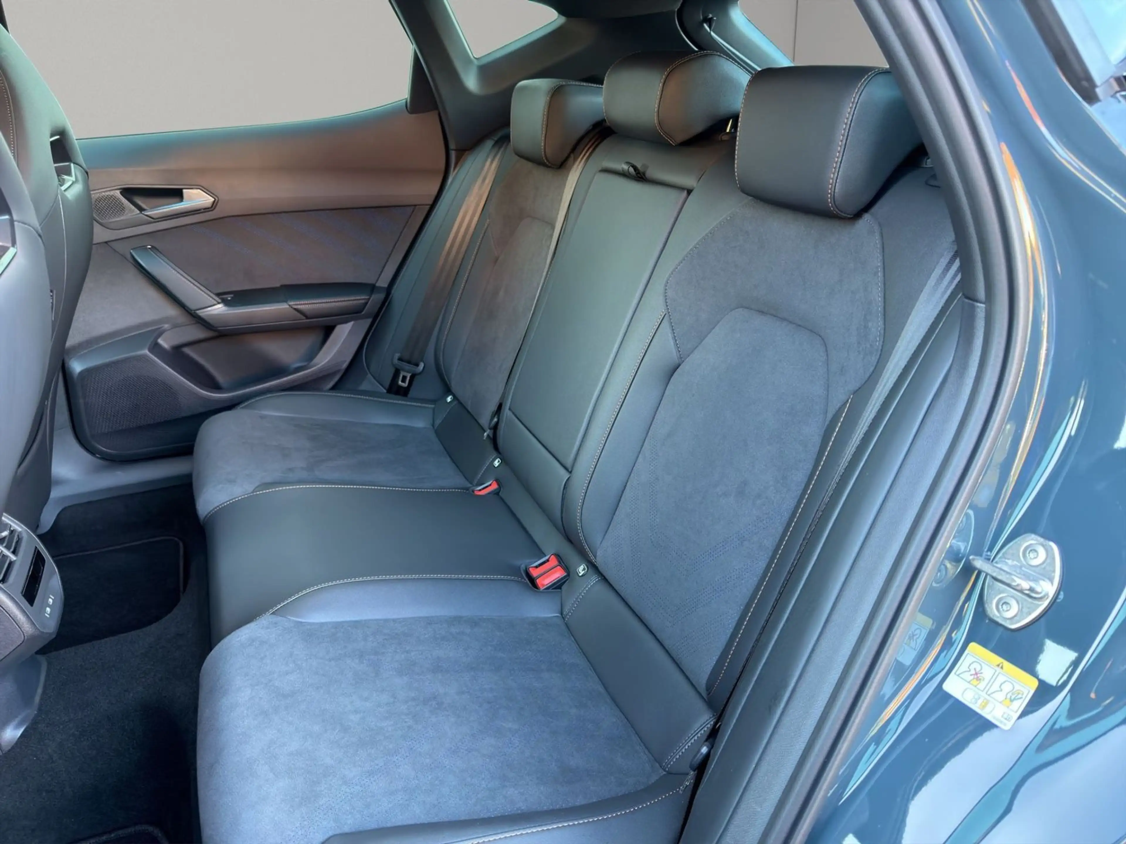 CUPRA Formentor 1.5 eTSI +ACC+AHK+APP+Kamera — photo 9
