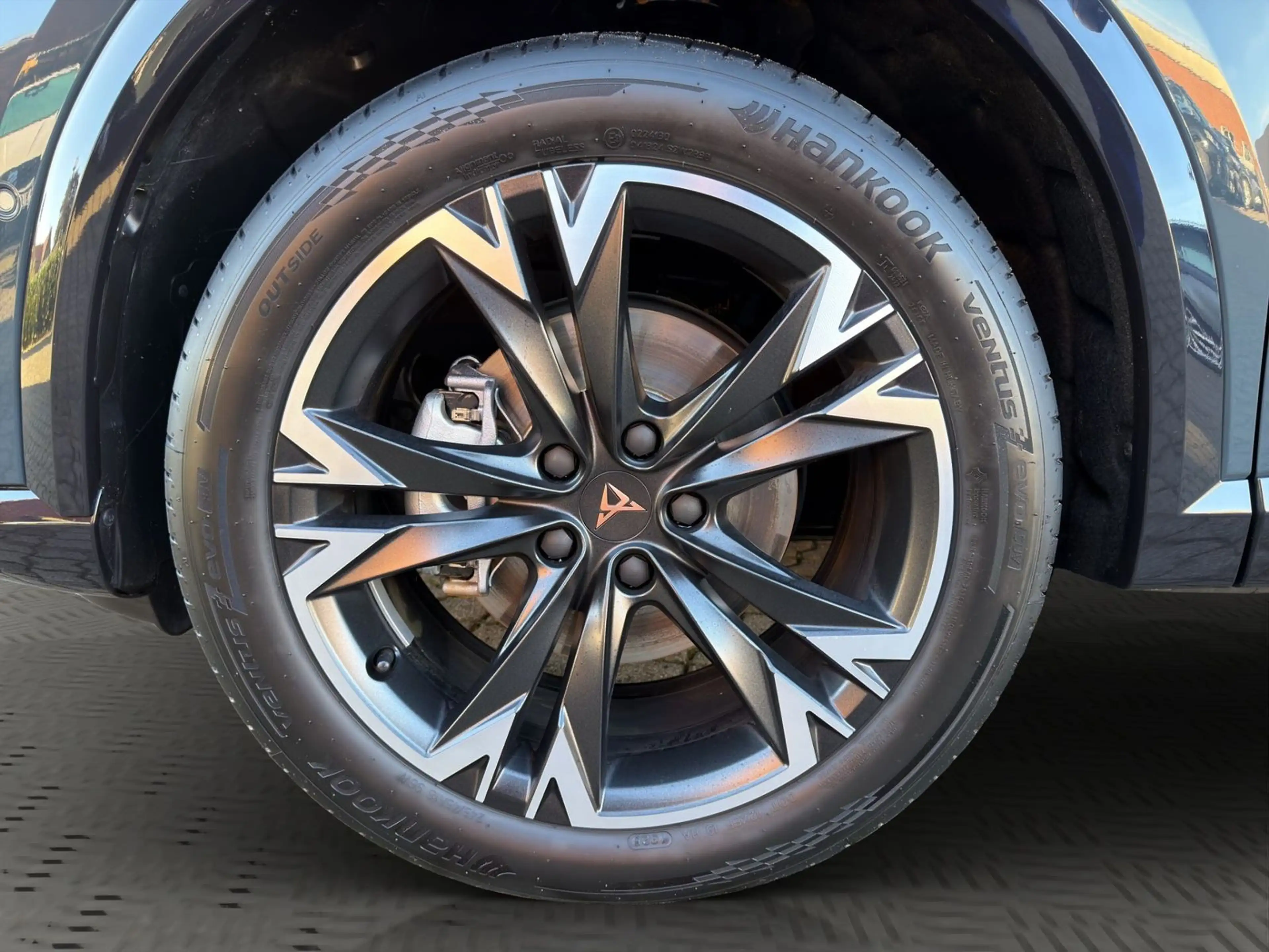 CUPRA Formentor 1.5 eTSI +ACC+AHK+APP+Kamera — photo 6