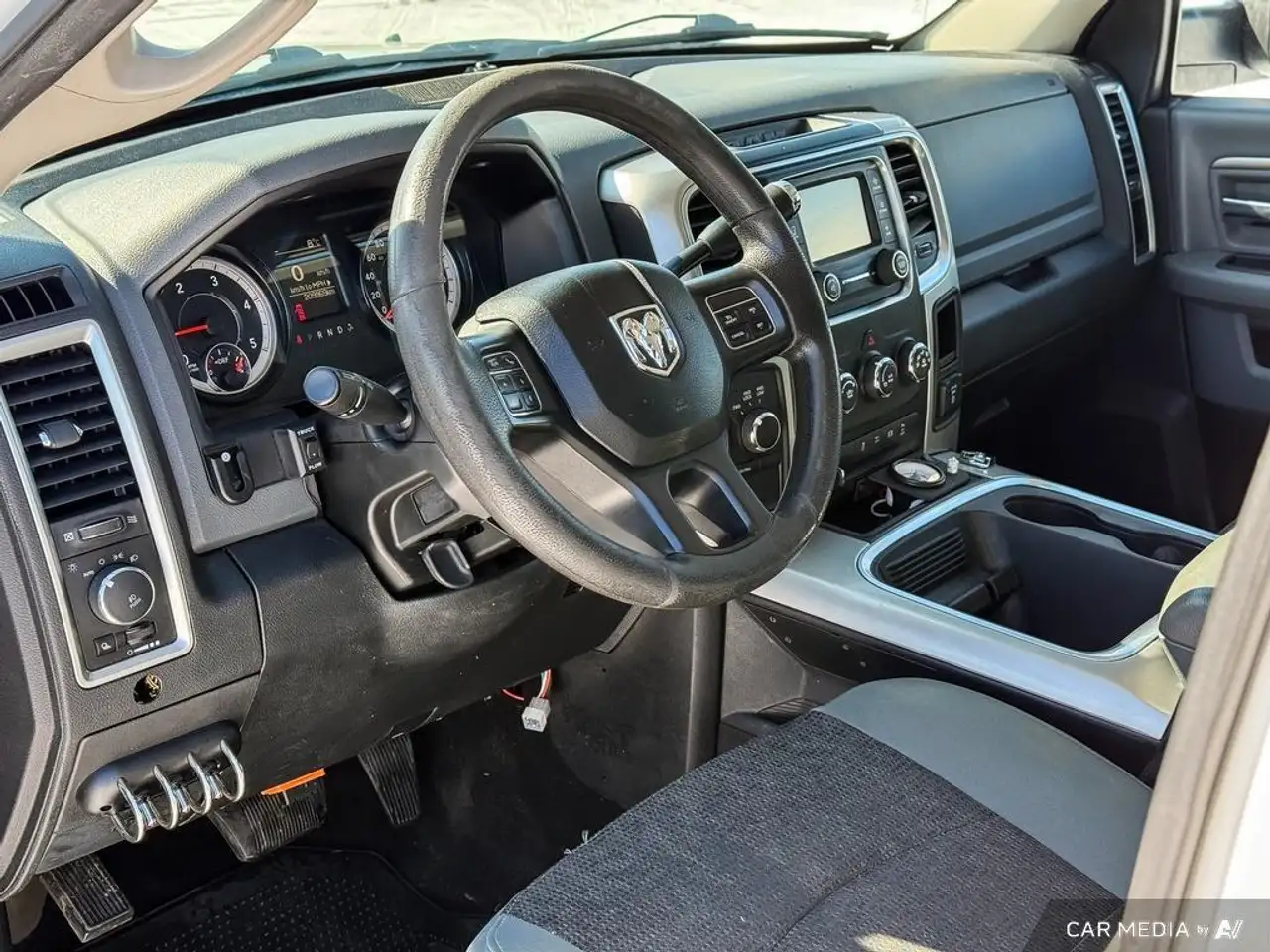 RAM 3500 снимка RAM 3500
