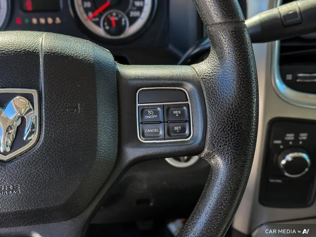 RAM 3500 снимка RAM 3500