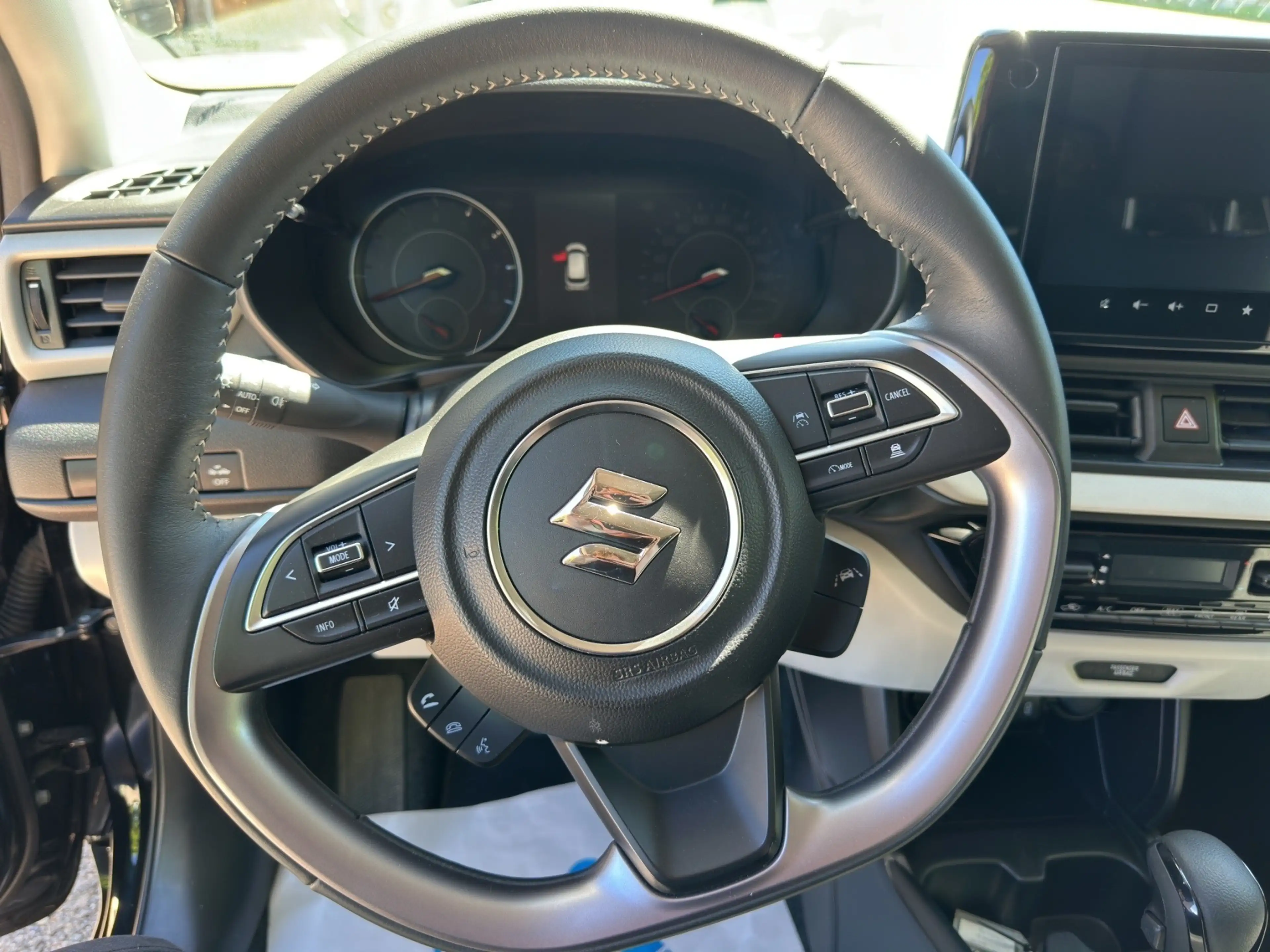 Suzuki Swift 1.2 Dualjet Mild-Hybrid Comfort*CVT*LED* — photo 14