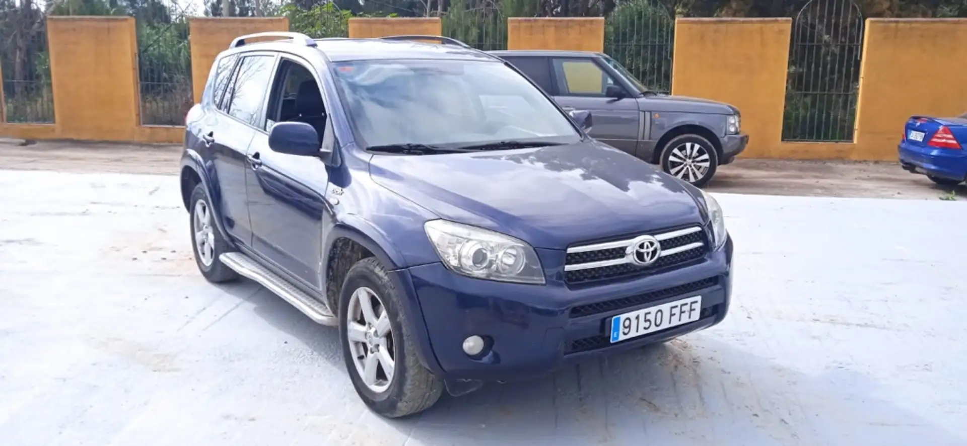 Toyota RAV 4 2.2D-4D Premium Negro - 2