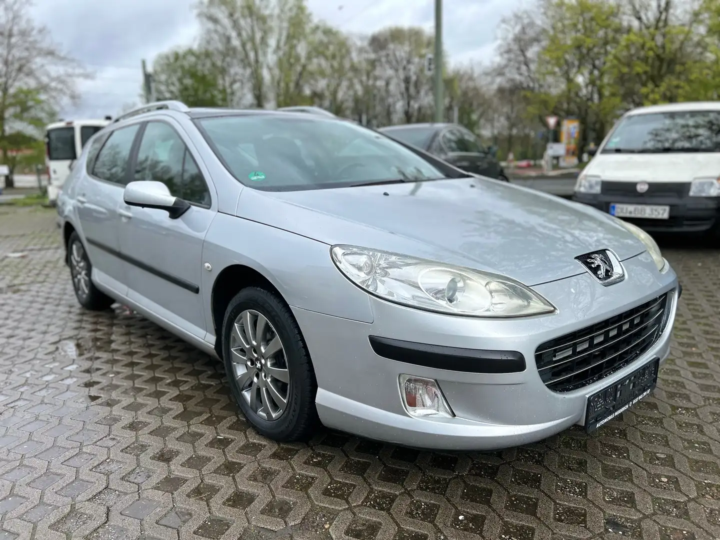 Peugeot 407 Tendance*Klima*Navi*AHK*PDC*Panorama Grau - 2