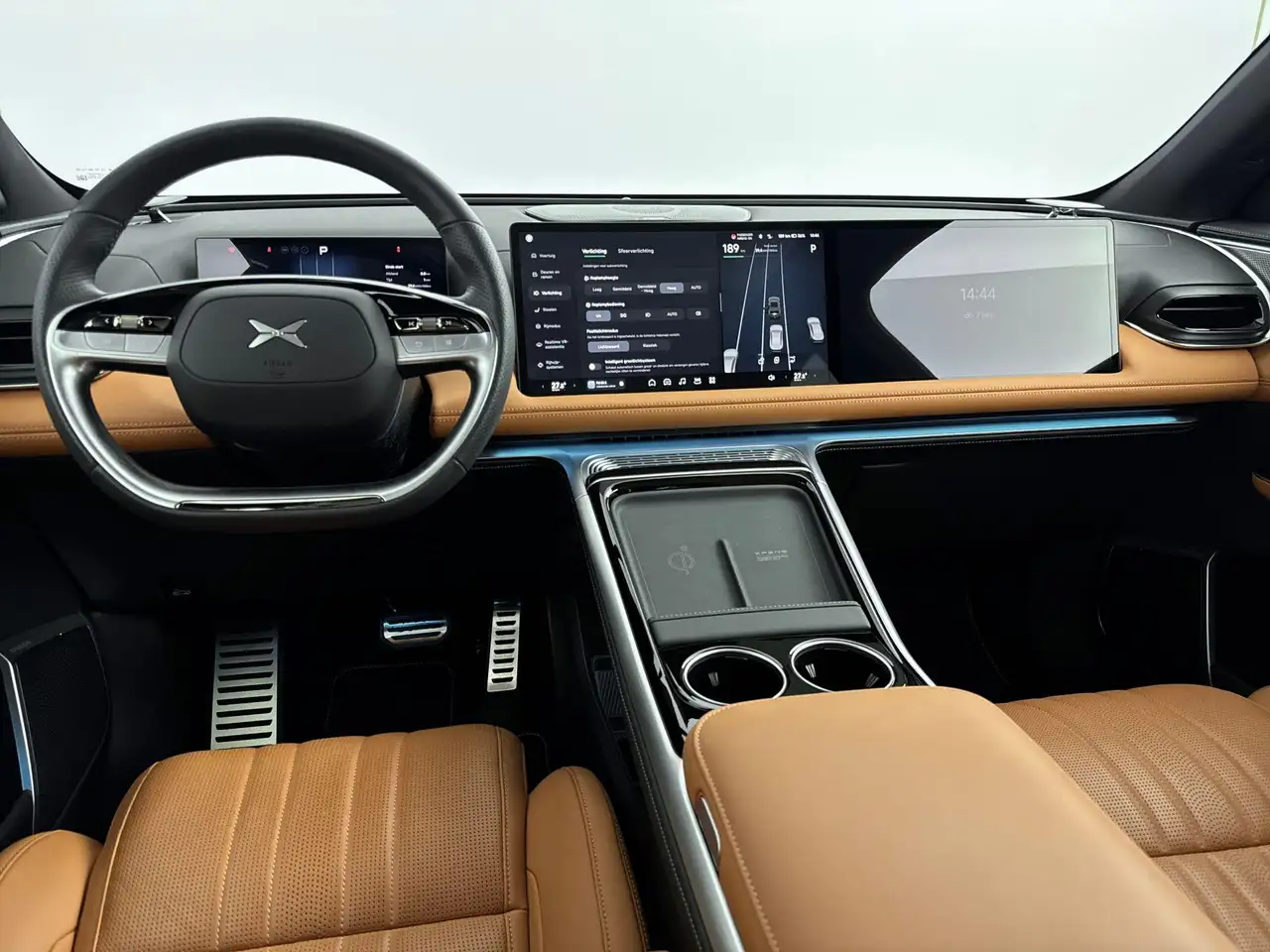 Xpeng G9 2024 — фото 10