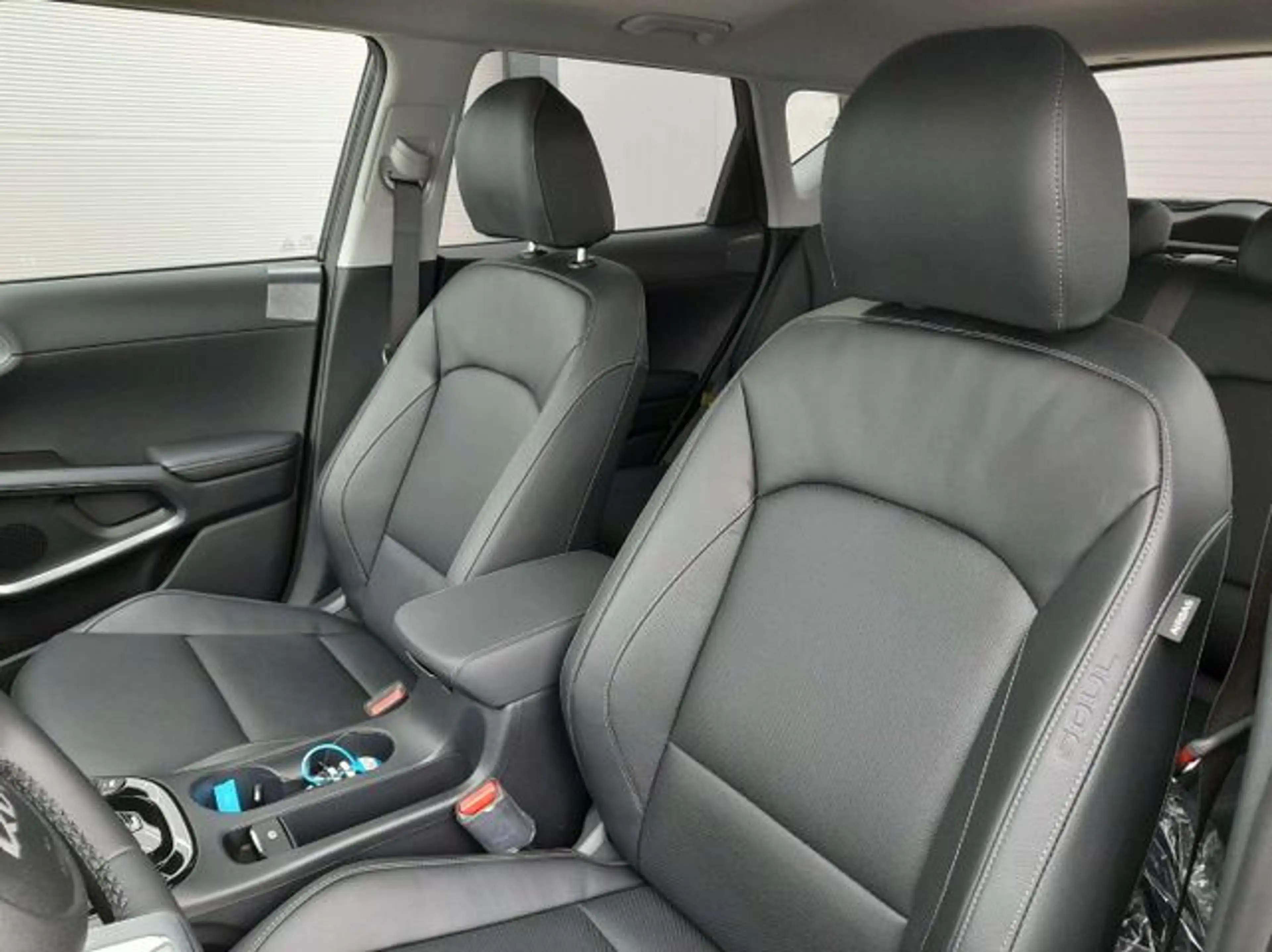 Kia Soul E-Soul Inspiration WP Leder-Paket Glasdach — photo 8