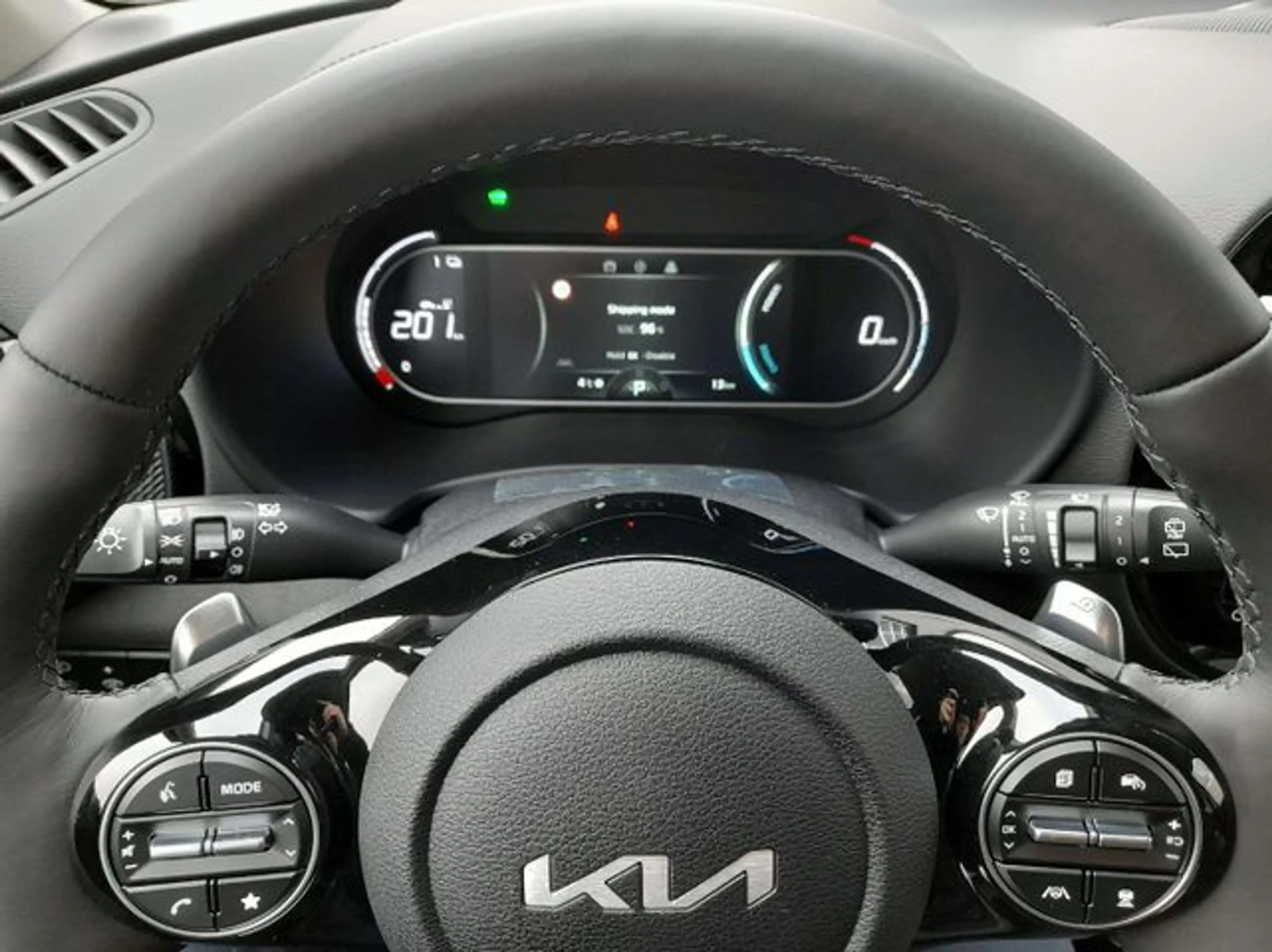 Kia Soul E-Soul Inspiration WP Leder-Paket Glasdach — photo 14