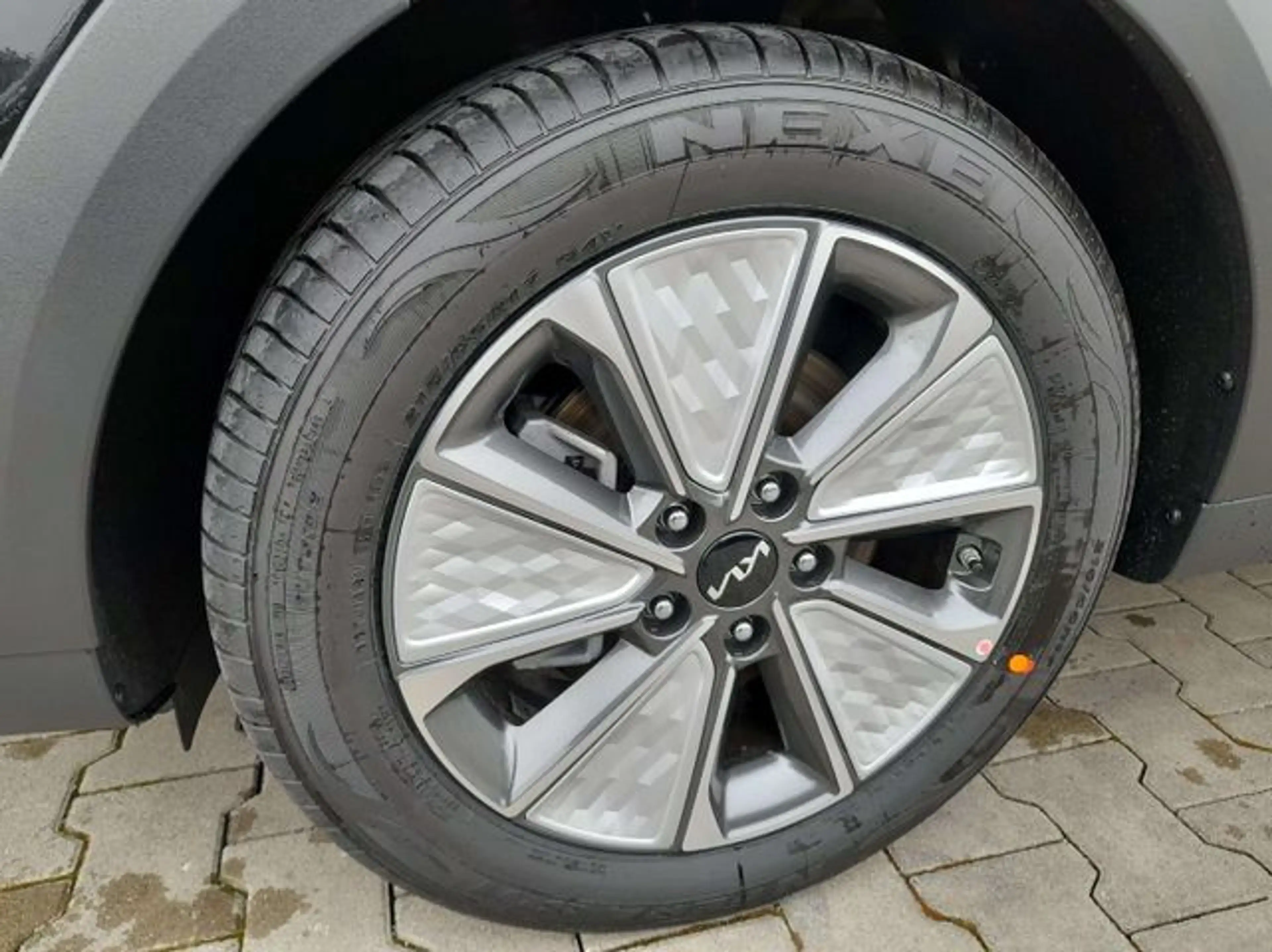 Kia Soul E-Soul Inspiration WP Leder-Paket Glasdach — photo 5