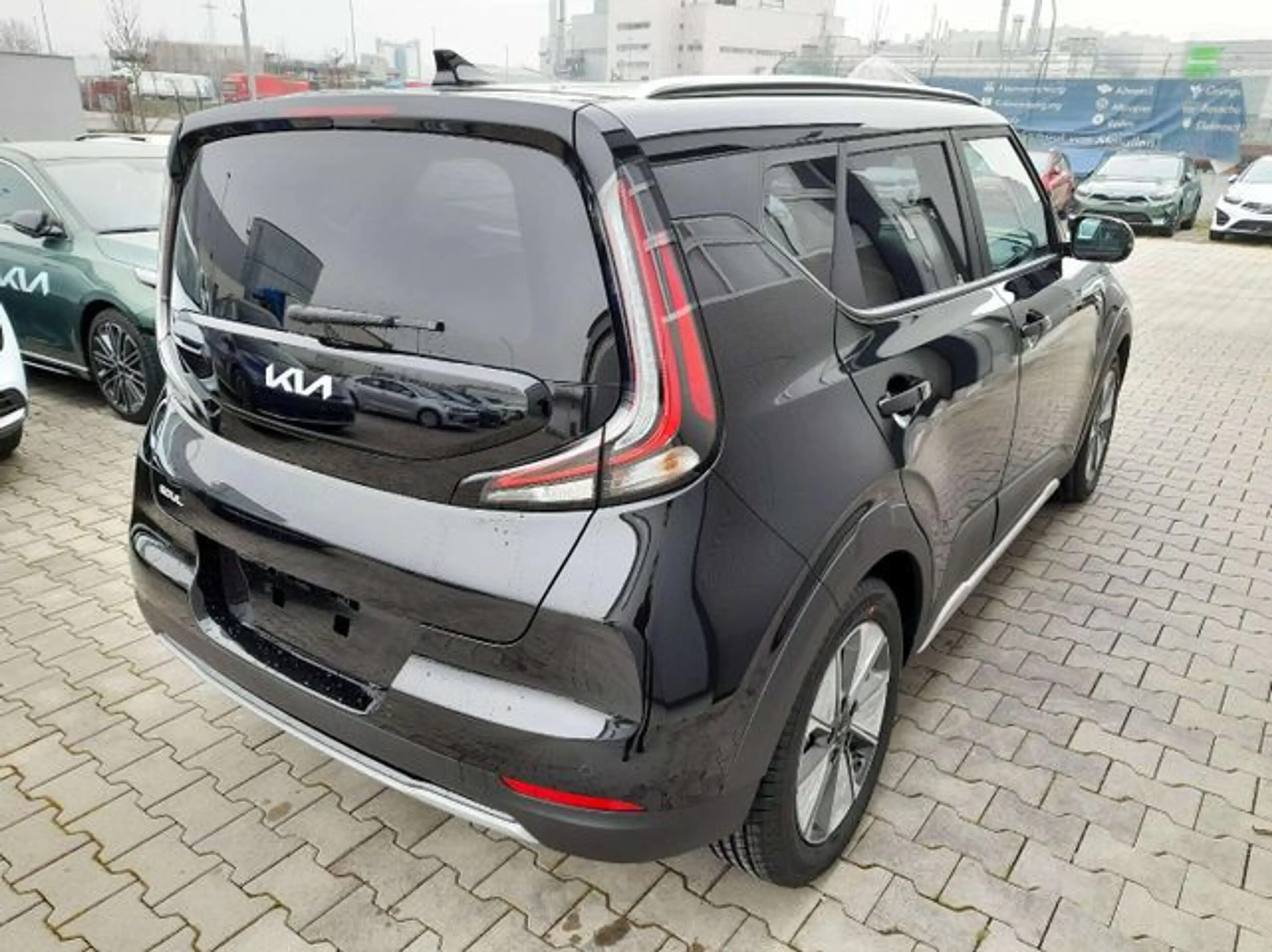 Kia Soul E-Soul Inspiration WP Leder-Paket Glasdach — photo 3
