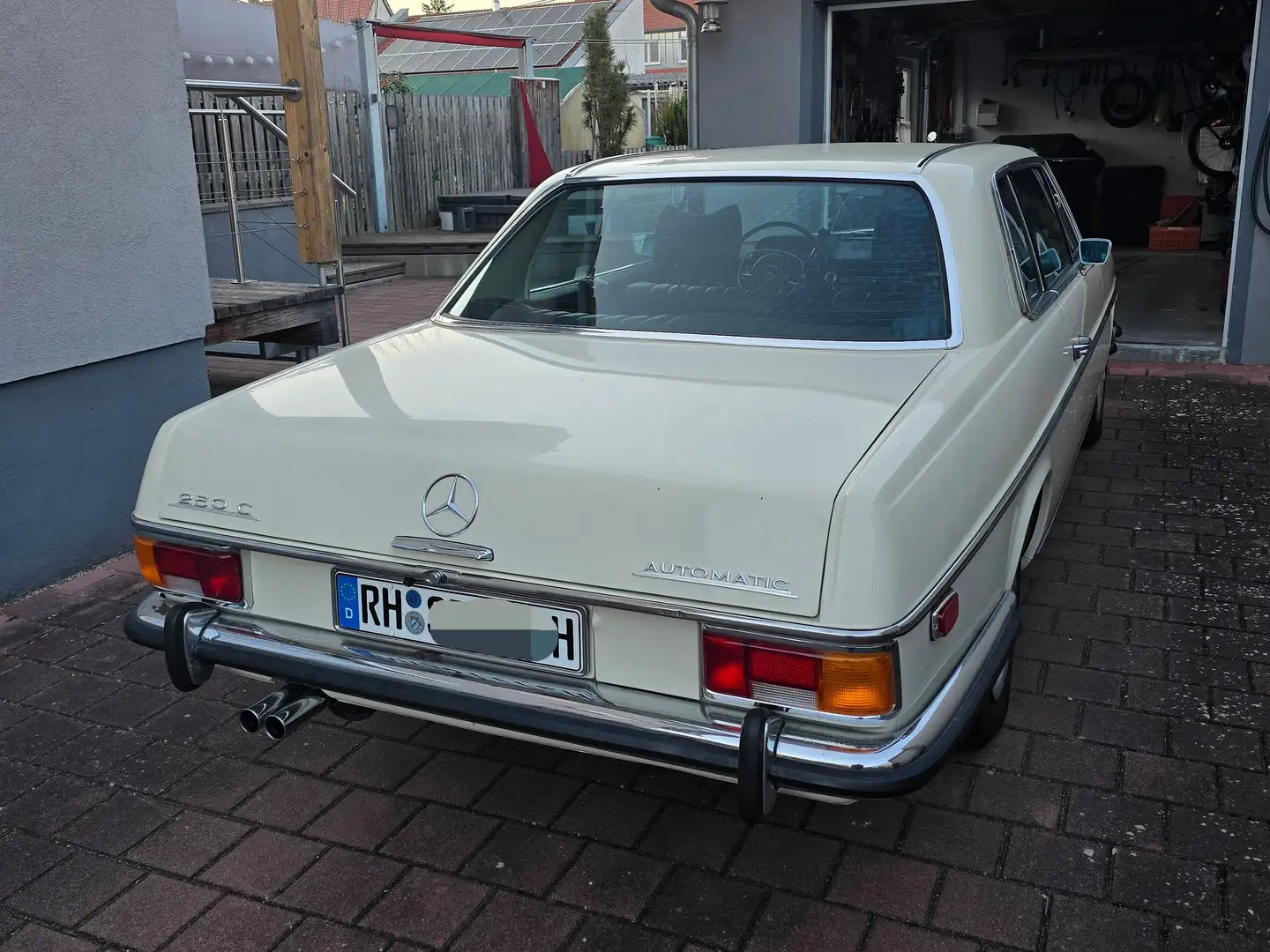 Mercedes-Benz W 114/115 Strich-Acht 250 C Automatic US-Reimport Biały - 2