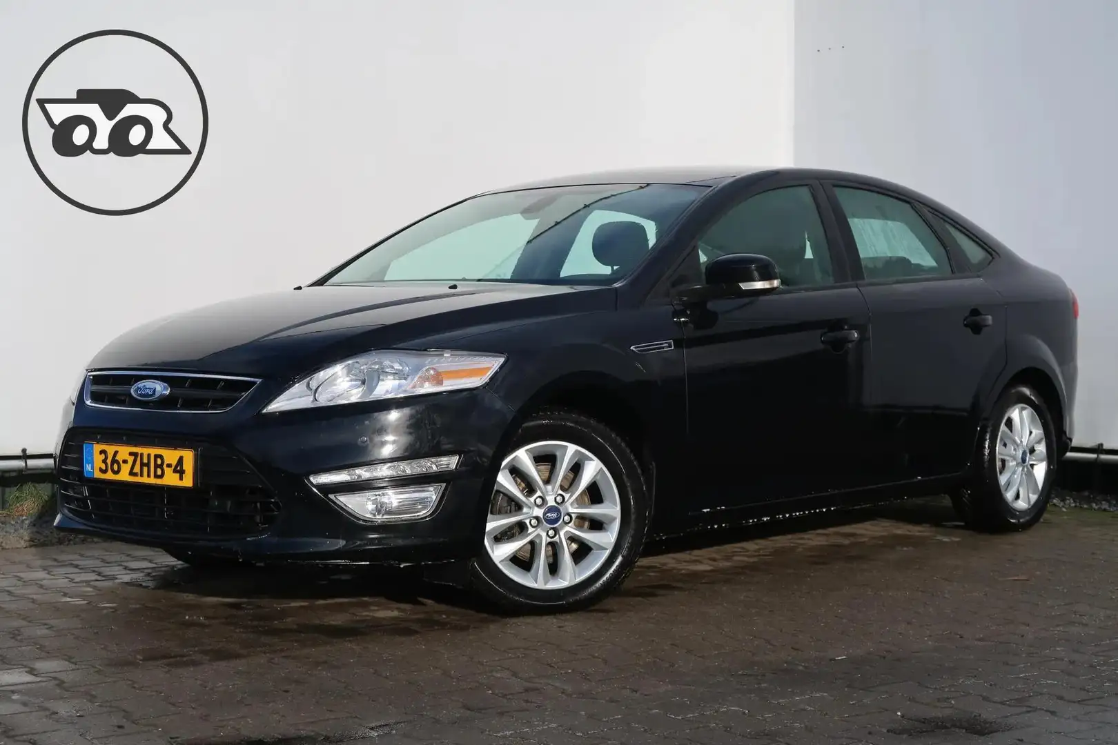 Ford Mondeo 1.6 TDCi ECOnetic Lease Trend Zwart - 1