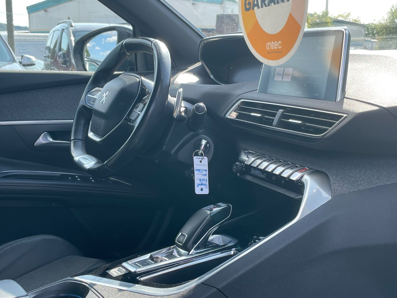 Peugeot 5008 BlueHDi Allure/GT-LINE/7SITZER/TüvNeu/Garan — photo 9