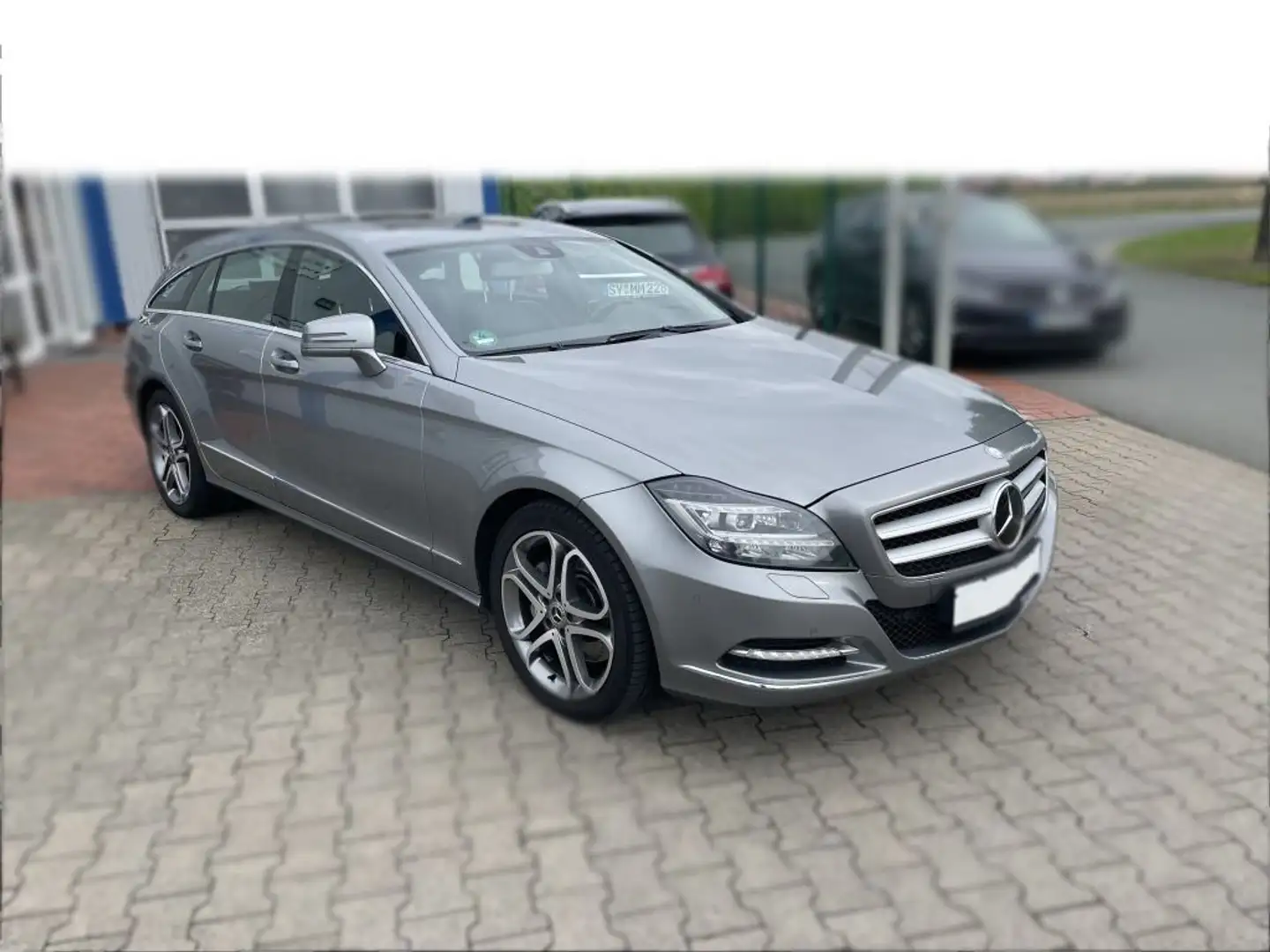 Mercedes-Benz CLS 350 CDI Shooting Brake AMG BlueEFFICIENCY 4Matic Argento - 1