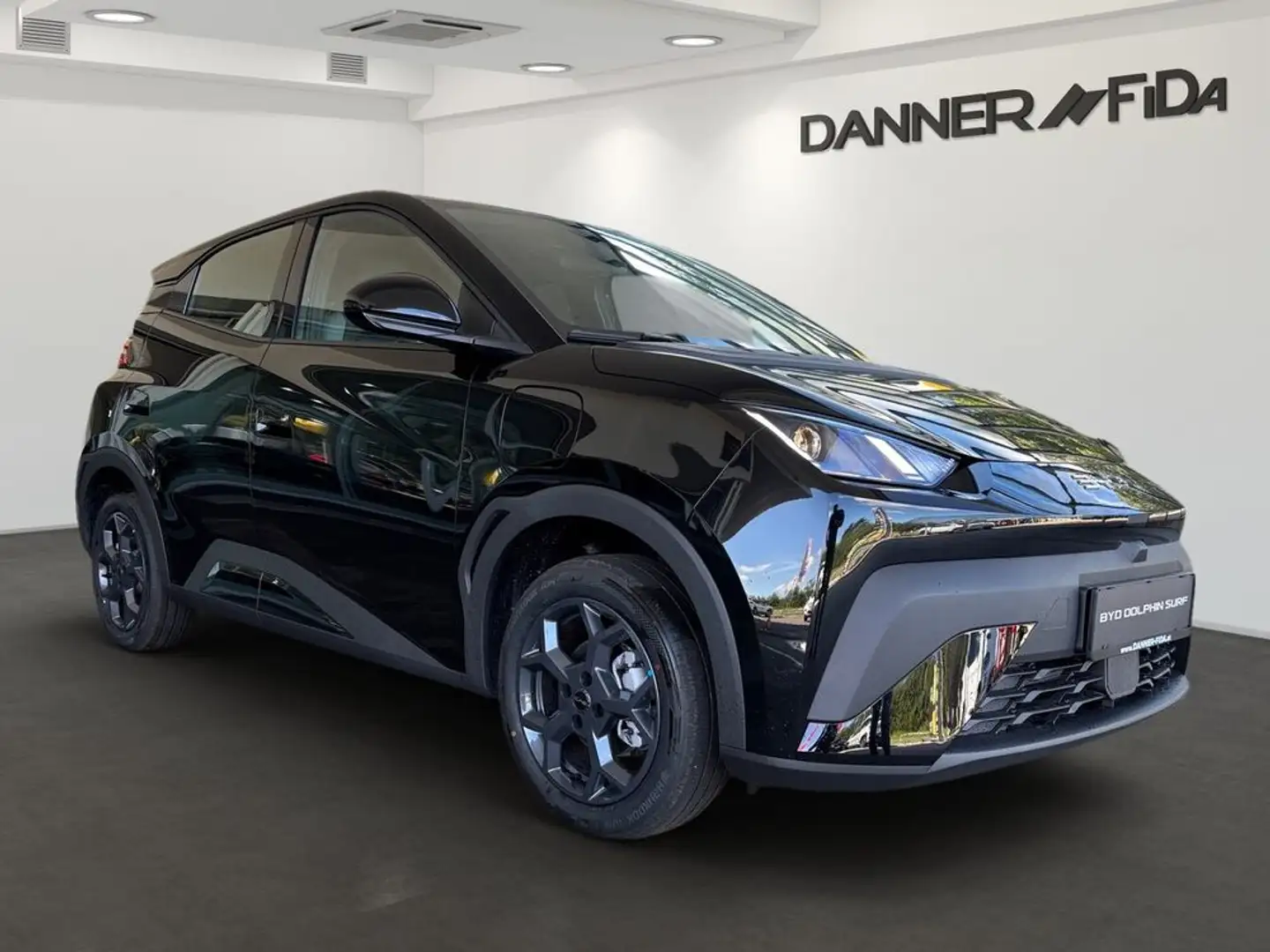 BYD Dolphin Surf 43,2 kWh Boost *AKTIONSPREIS* Schwarz - 2