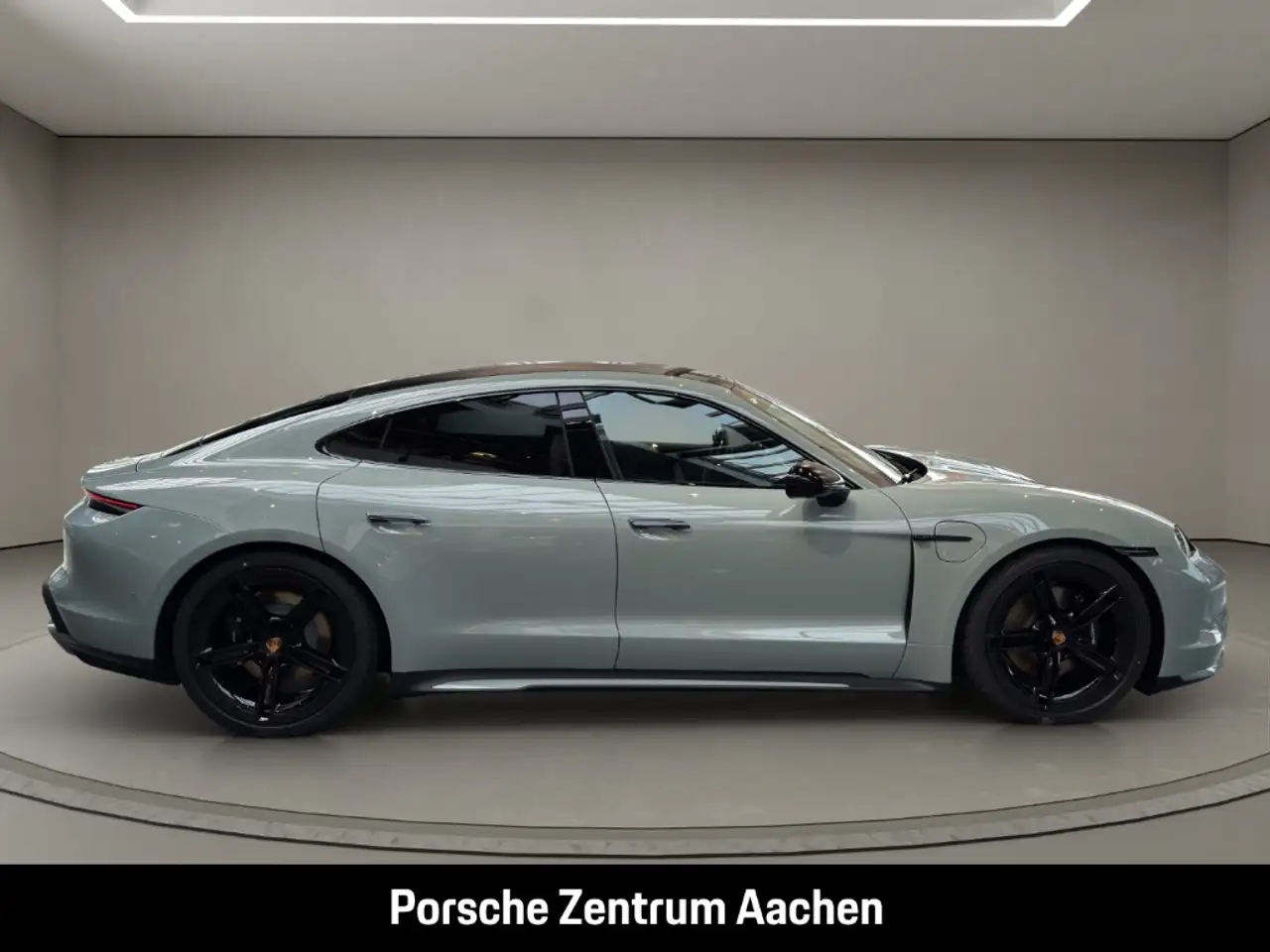 Porsche Taycan 4S Black Edition Clubleder 21-Zoll BOSE 7